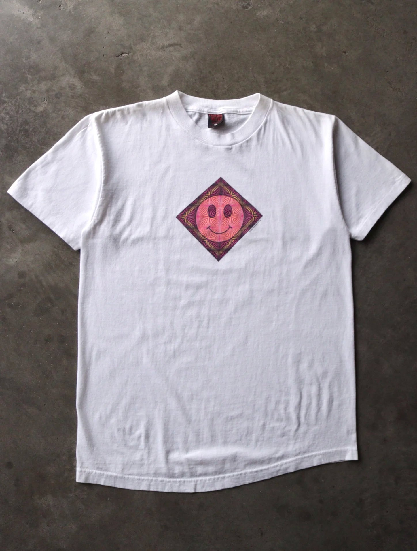 1990S FASHION VICTIM SMILEY TEE