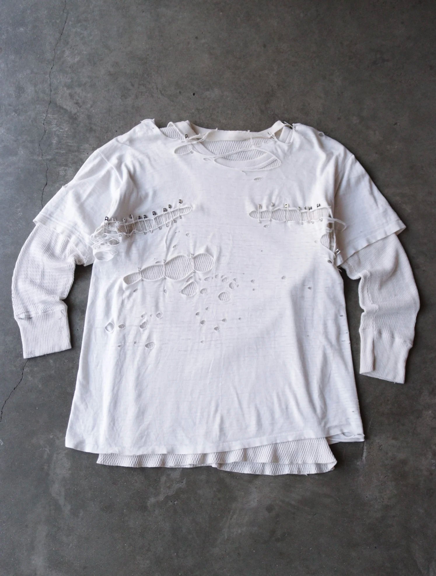 1970S BLANK THRASHED TEE + THERMAL