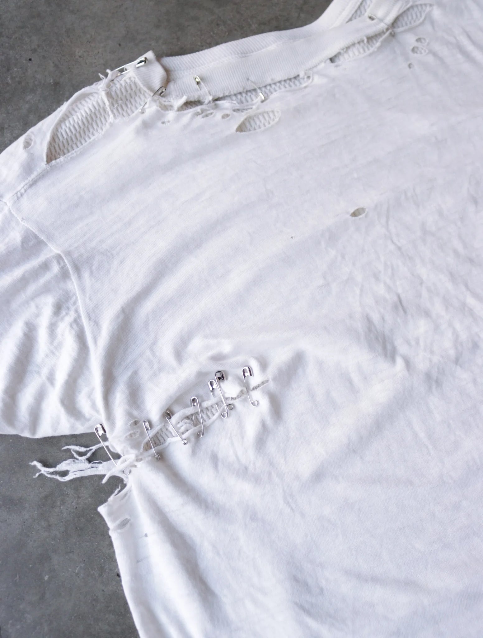 1970S BLANK THRASHED TEE + THERMAL