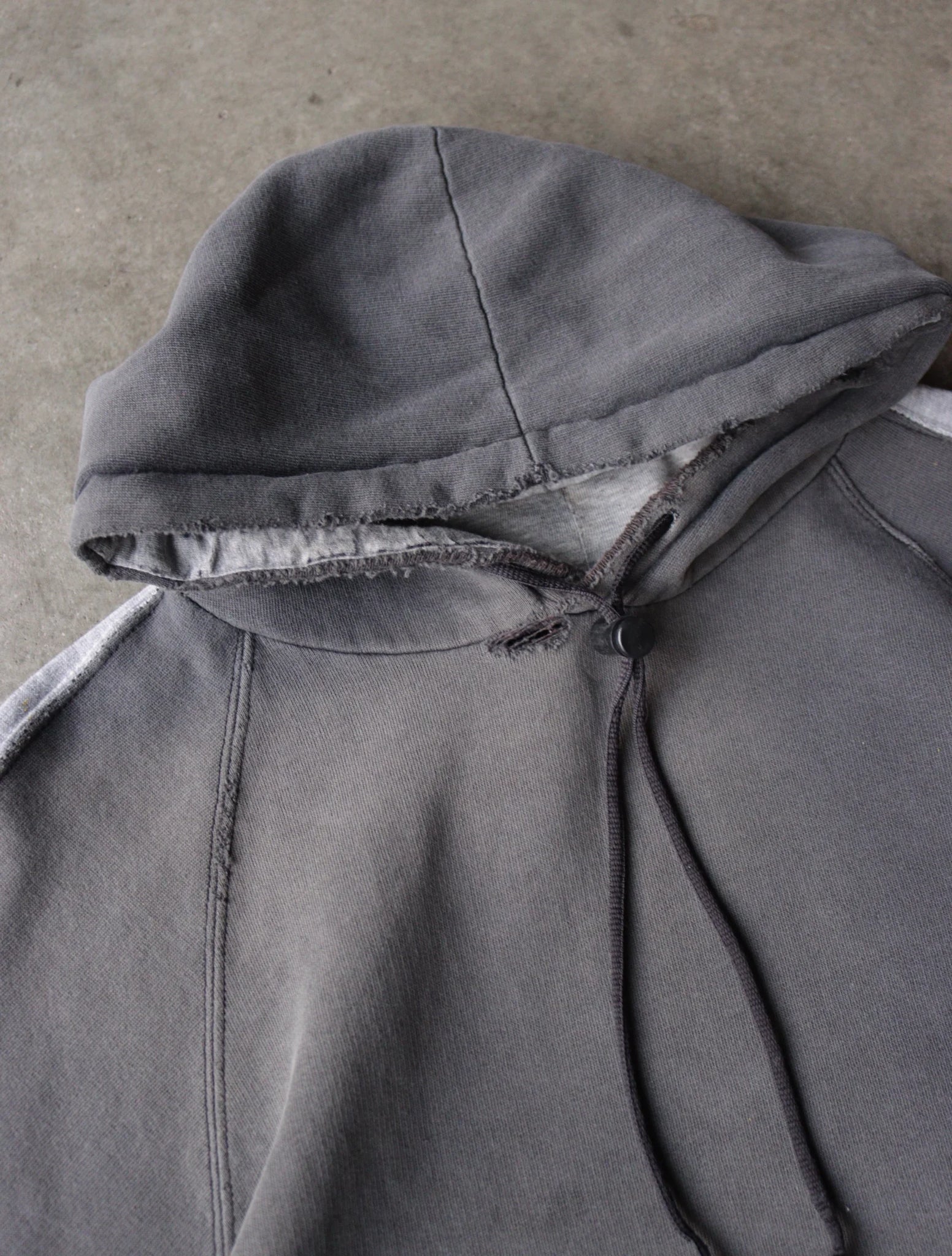 1990S FADED HOODED SWEATSHIRT