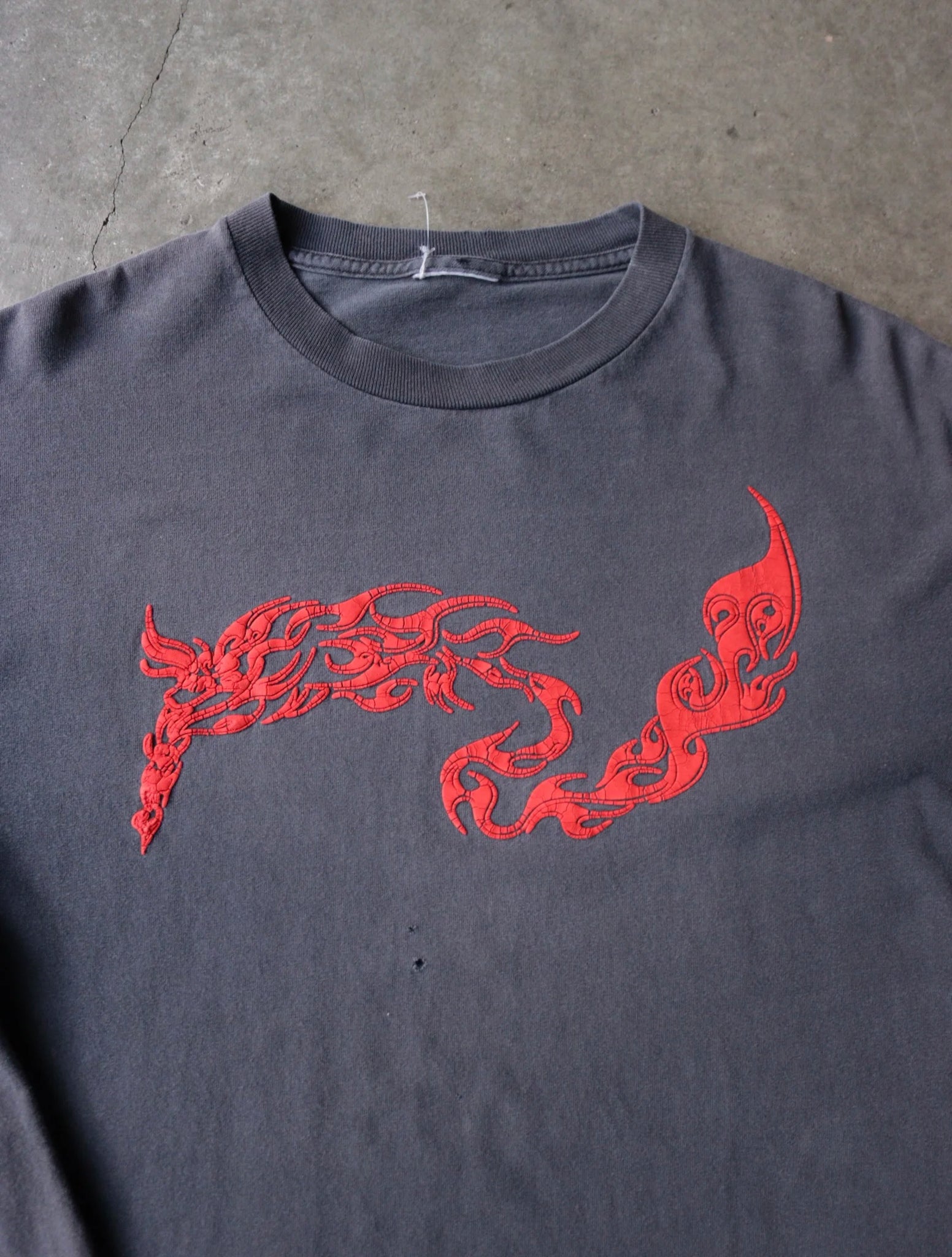 2000S TRIBAL FLAME L/S TEE
