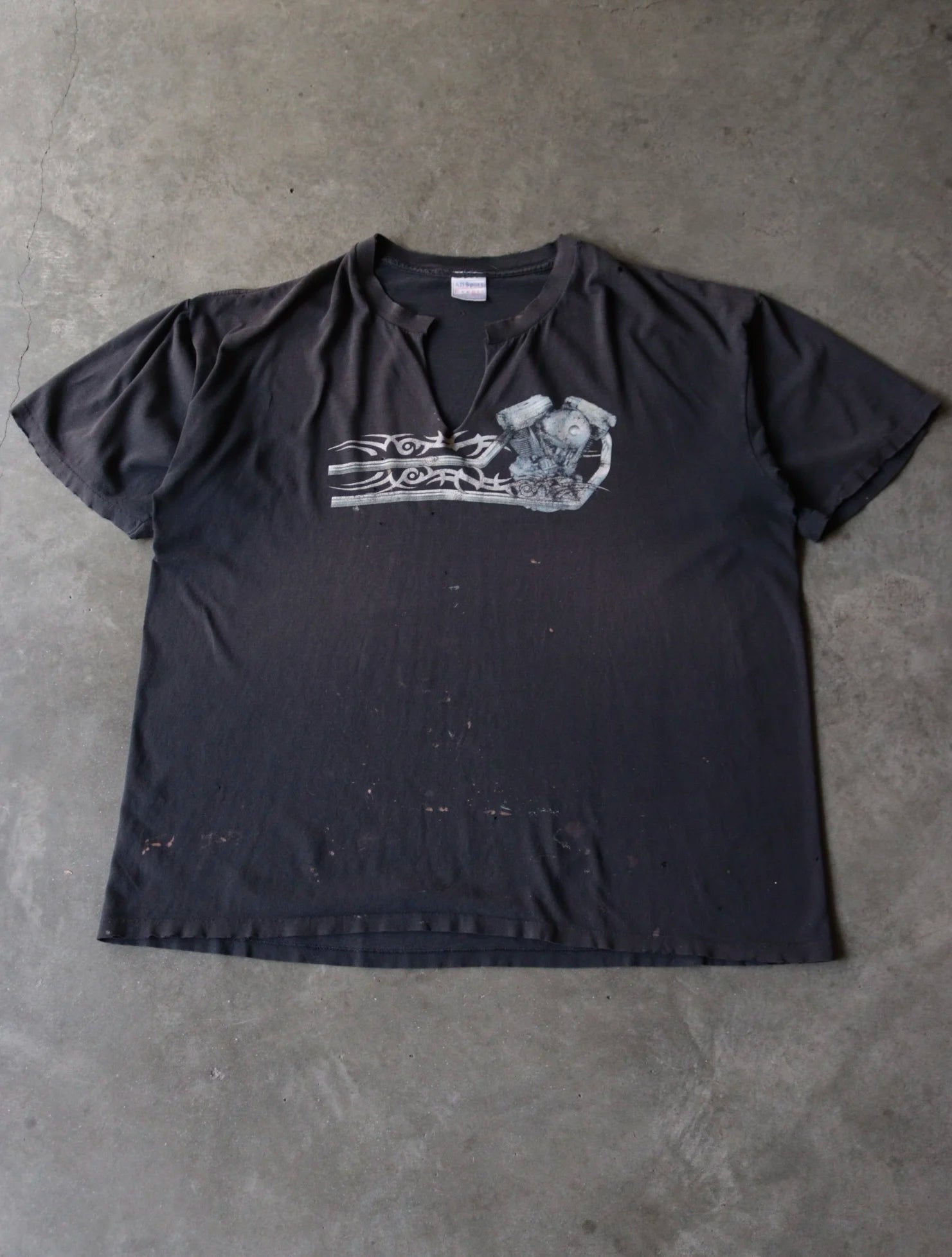 1990S ENGINE TEE