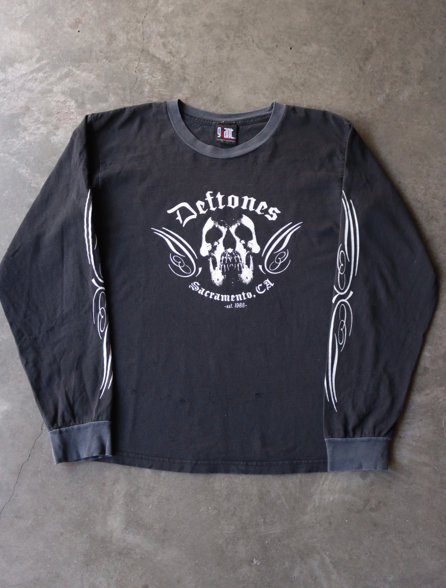 1990S DEFTONES BAND L/S TEE