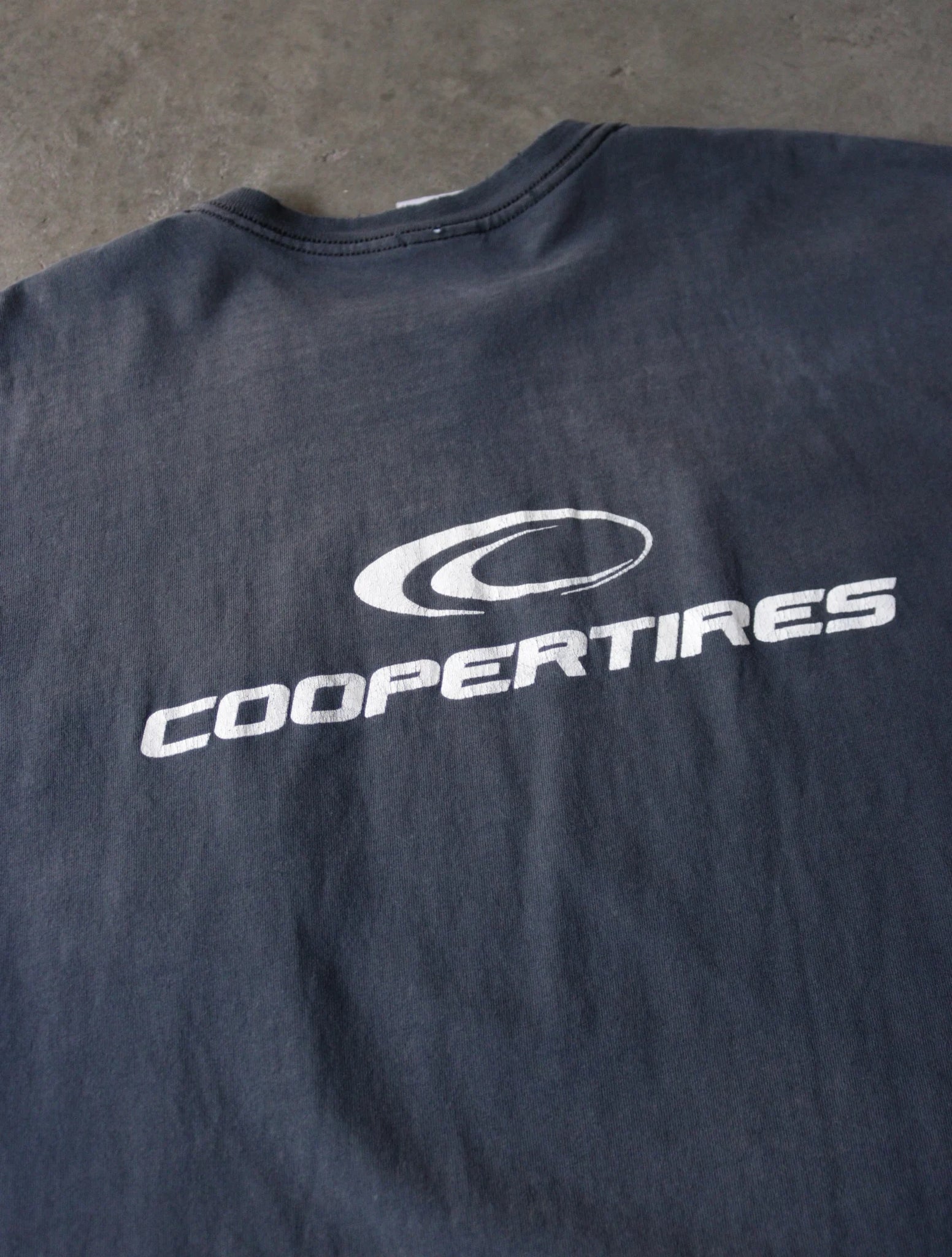 2000S FADED TIRE TEE