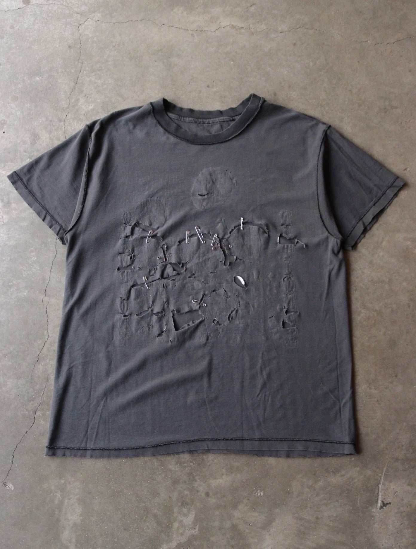 1990S THRASHED FADED INSIDE OUT TEE