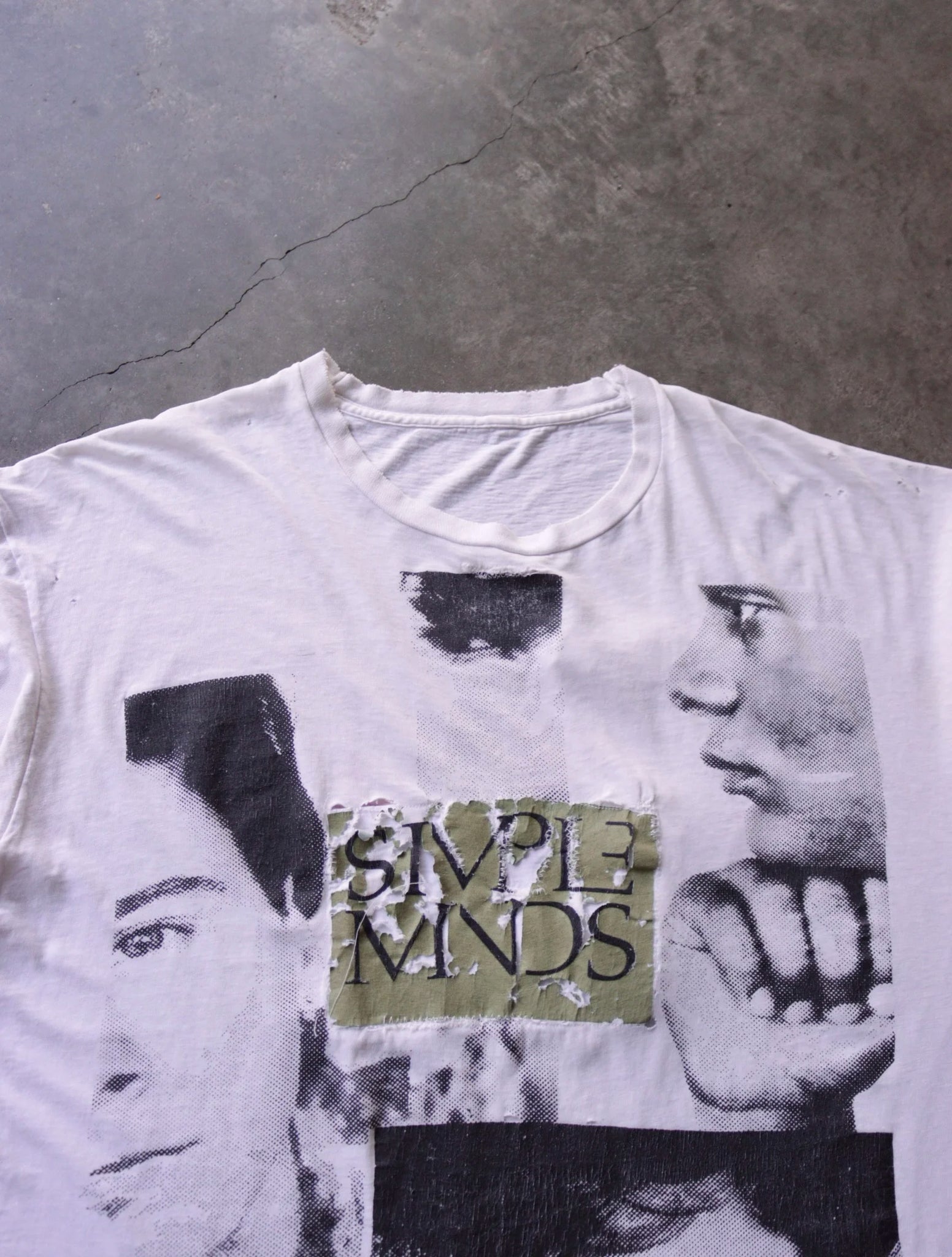 1990S THRASHED REPAIRED SIMPLE MINDS TEE