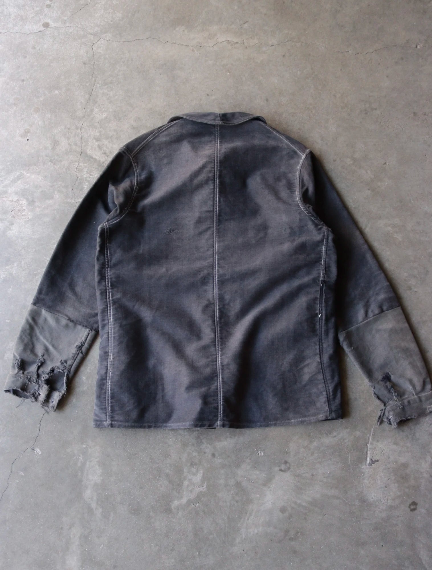 1940S REPAIRED AND FADED MOLESKIN JACKET