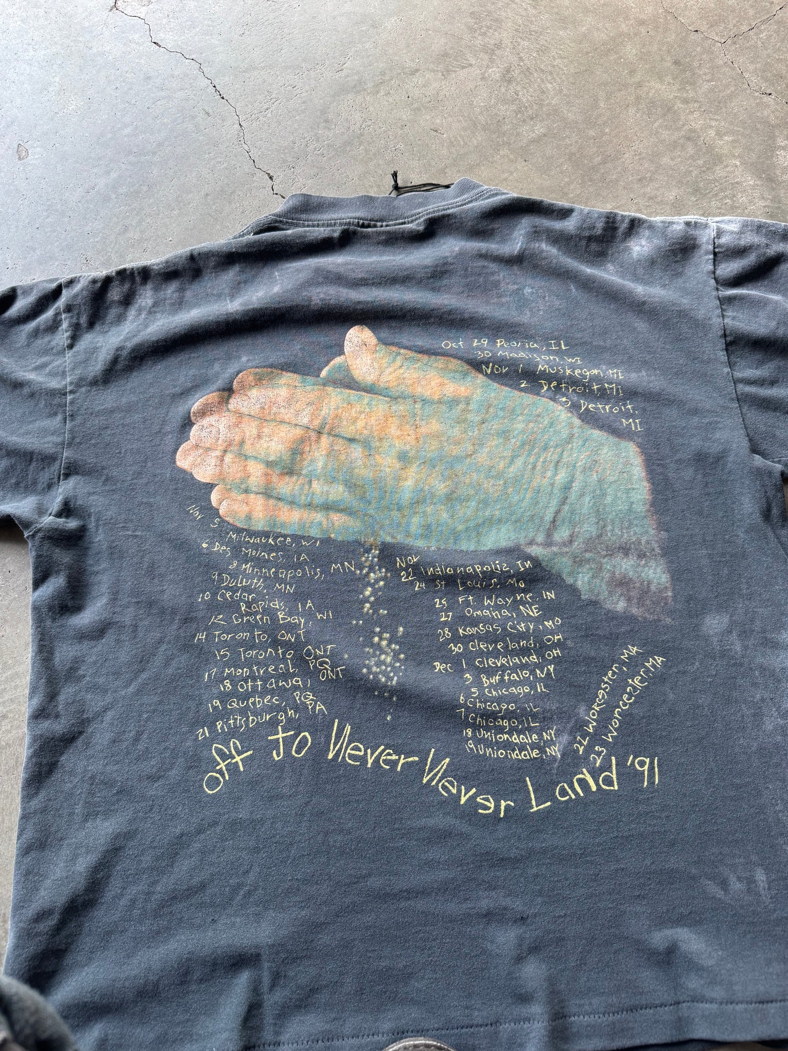 1990s Metallica Enter Sandman Band Tee