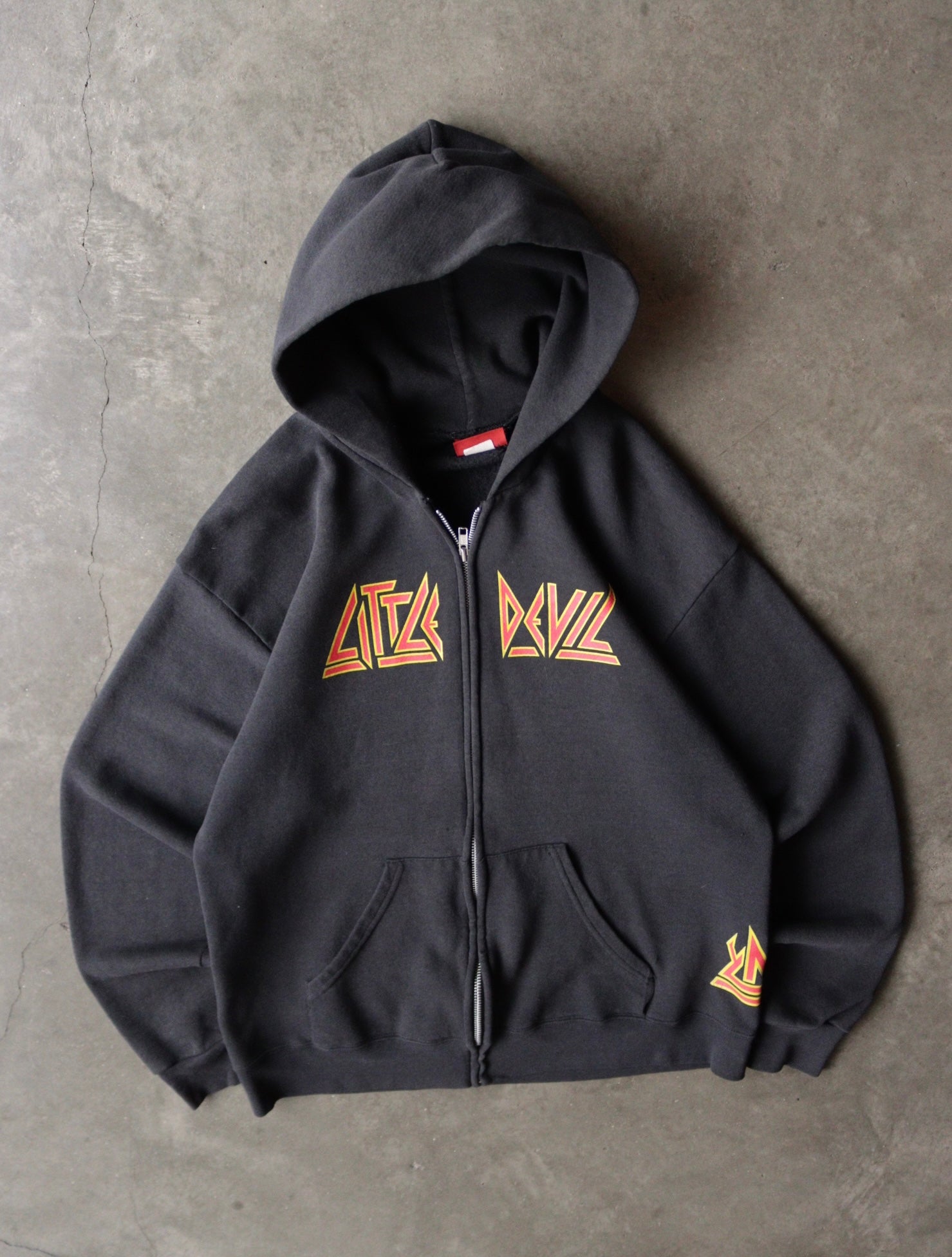 Sweatshirts – TWO FOLD