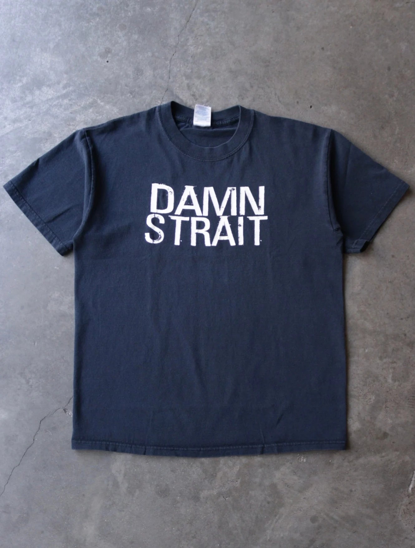 2000S DAMN STRAIT TEE