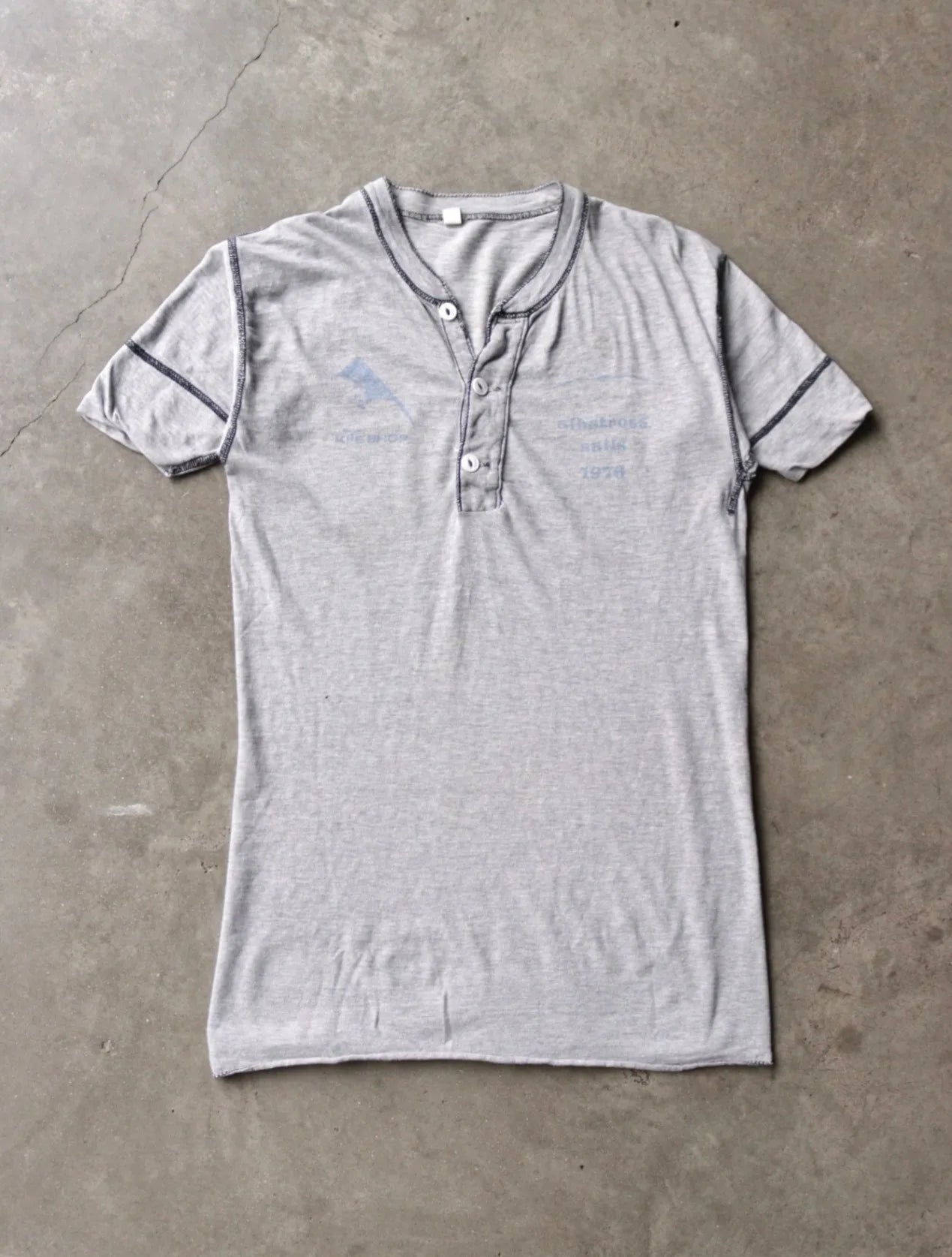 1970S 1/4 BUTTON UP FADED SAN DIEGO TEE