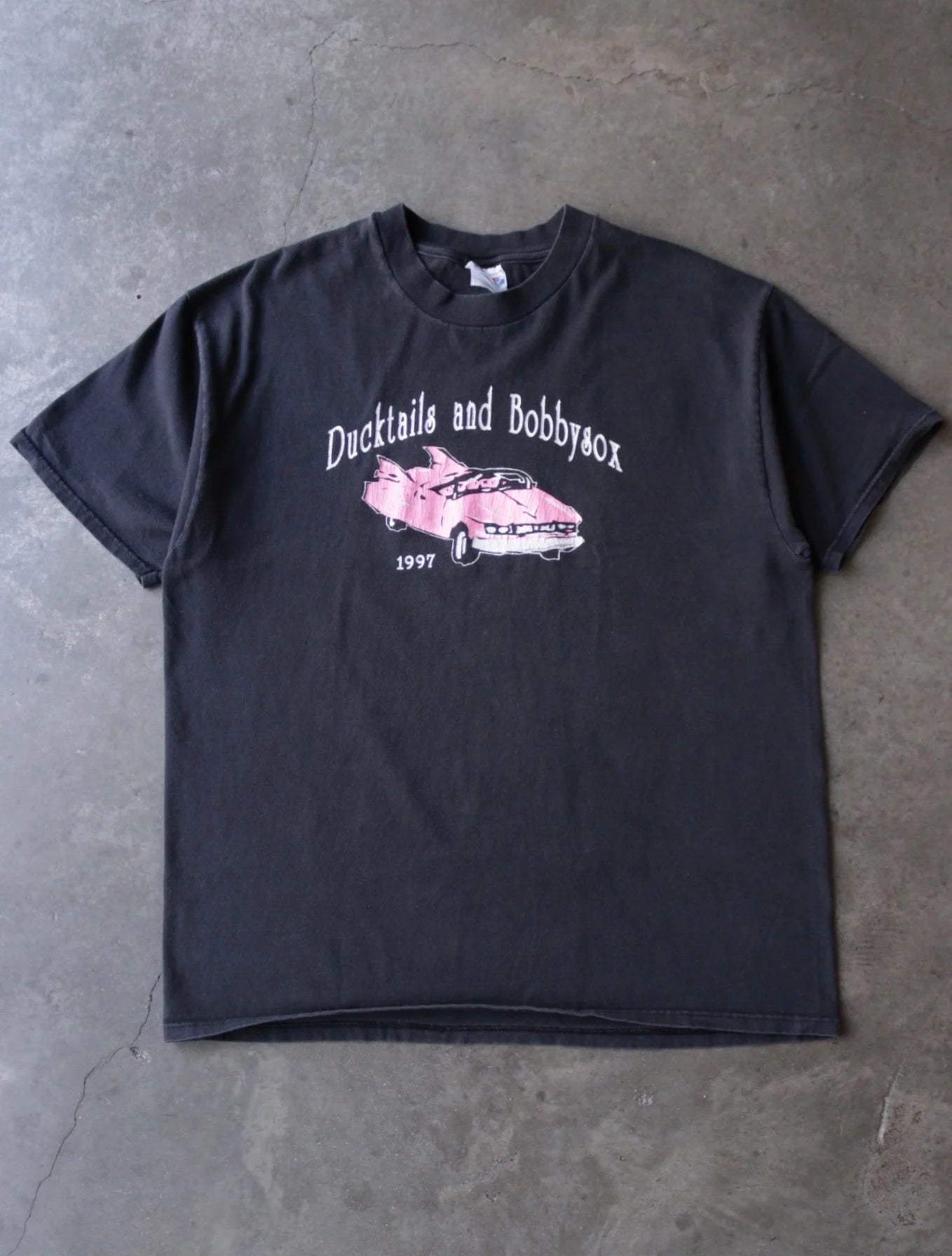 1990S DUCKTAILS TEE