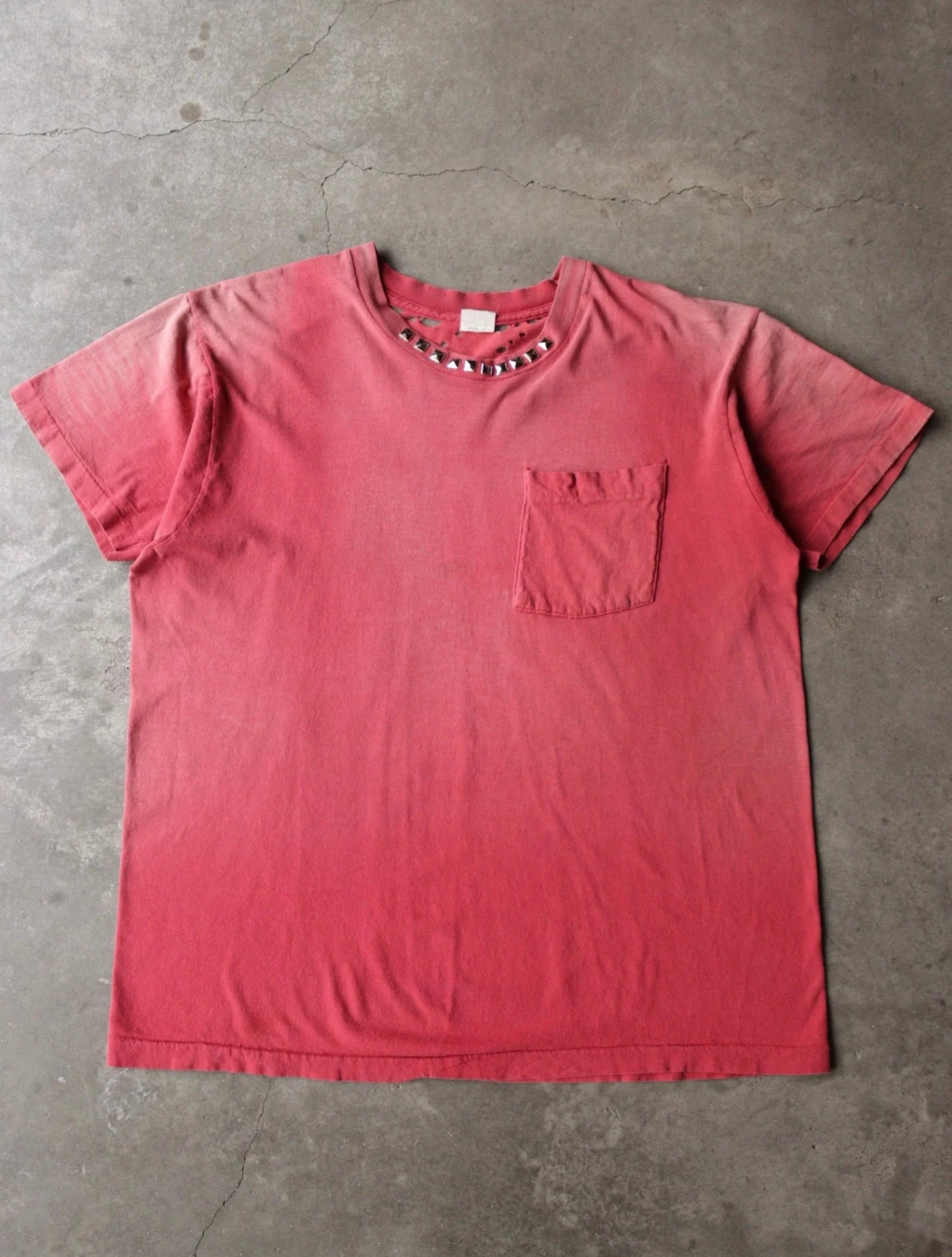 1990S THRASHED FADED STUD TEE