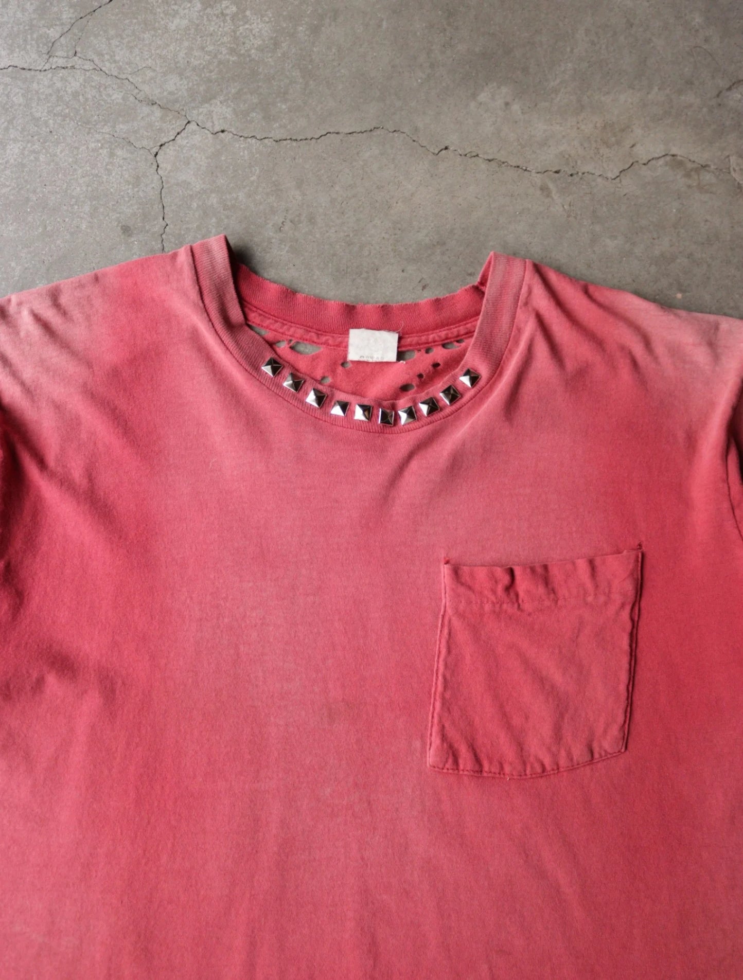 1990S THRASHED FADED STUD TEE