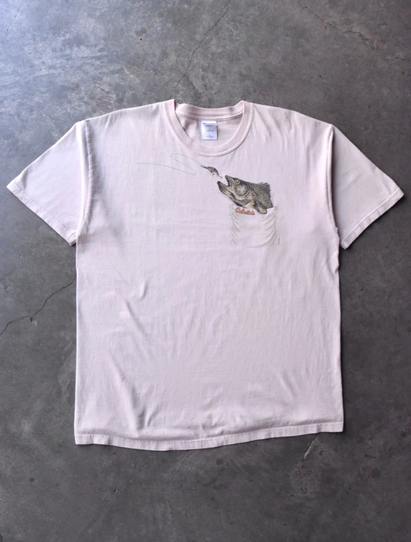 2000S CABELA'S FISH TEE