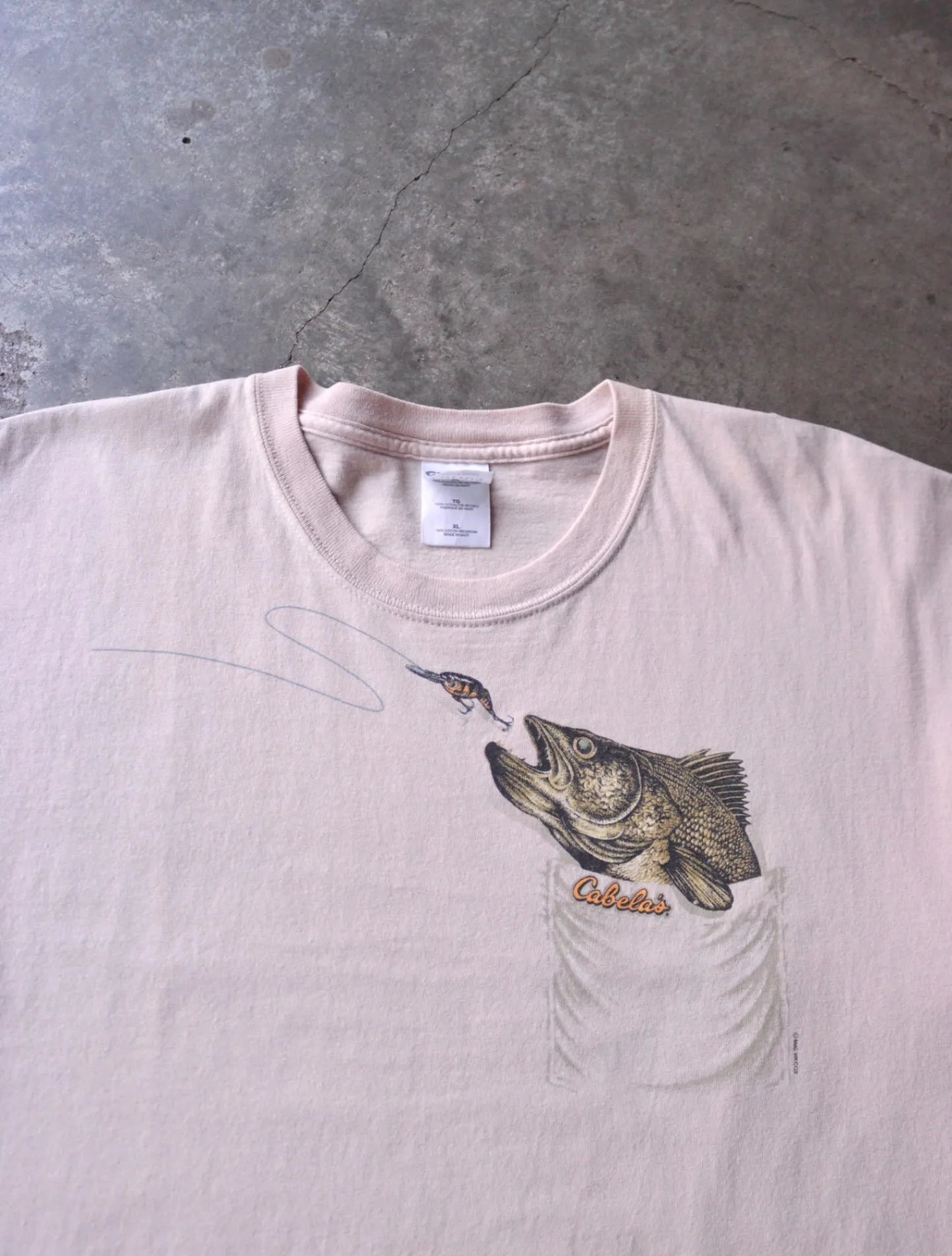 2000S CABELA'S FISH TEE