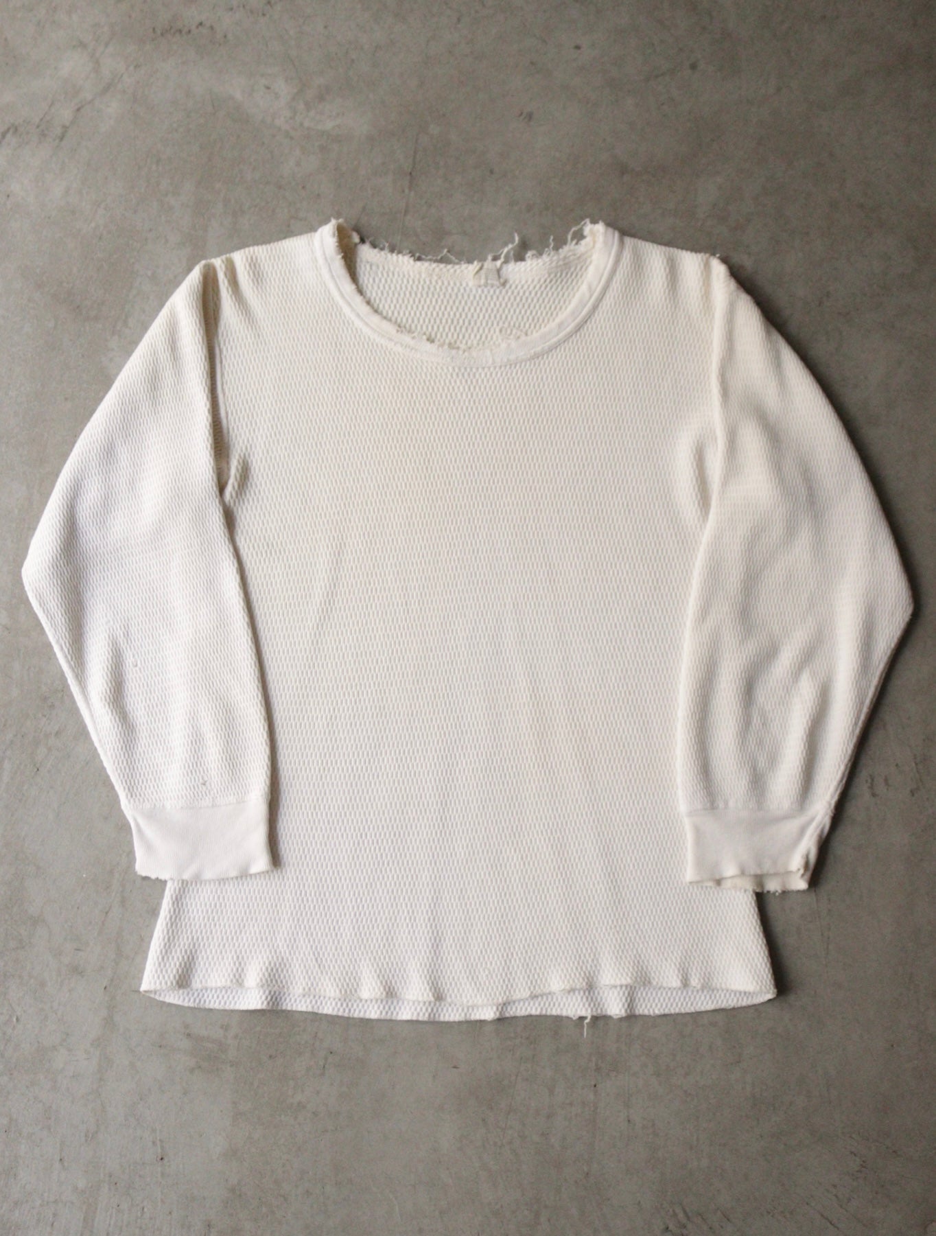 1980S DISTRESSED THERMAL SHIRT