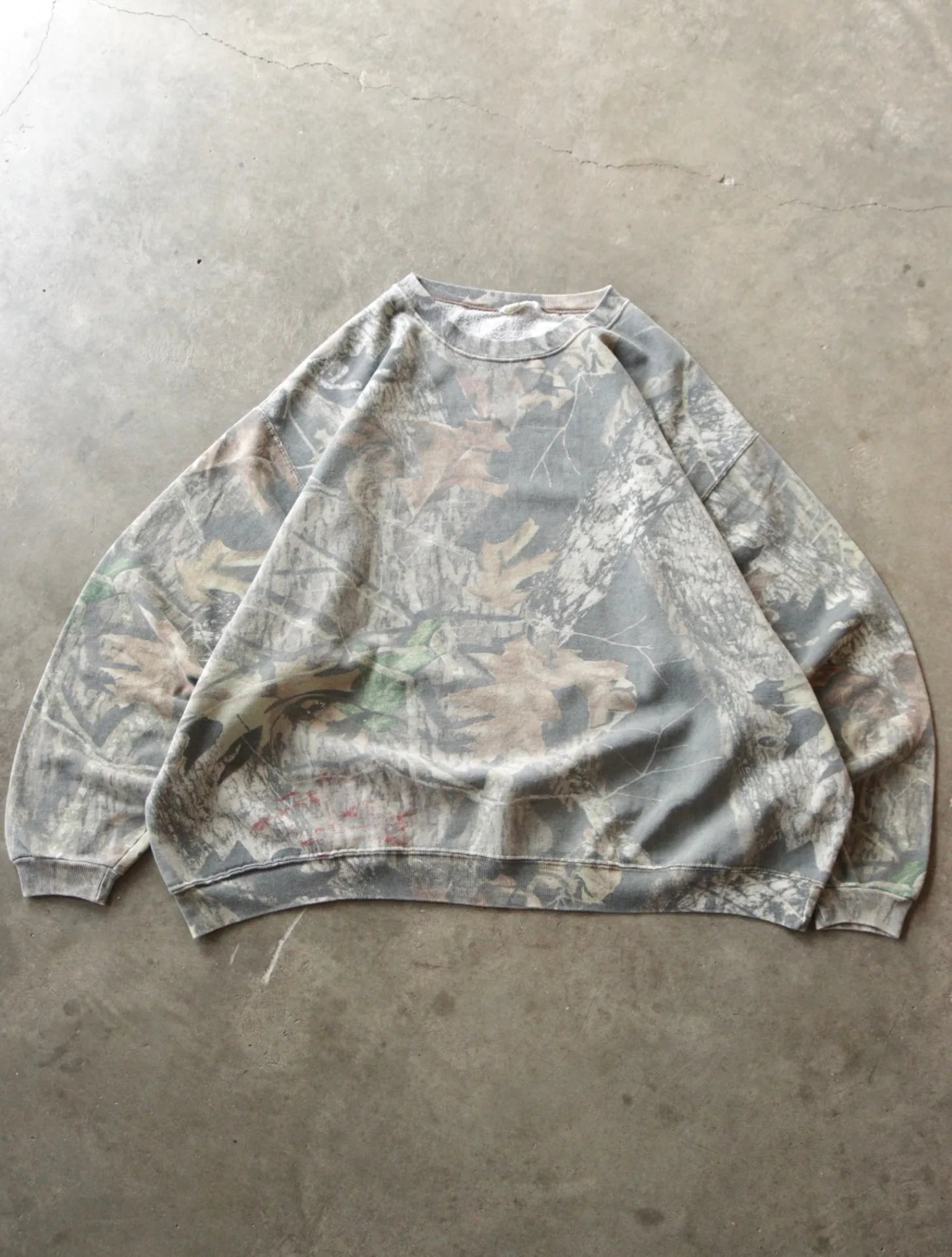 1990S FADED CAMO SWEATSHIRT