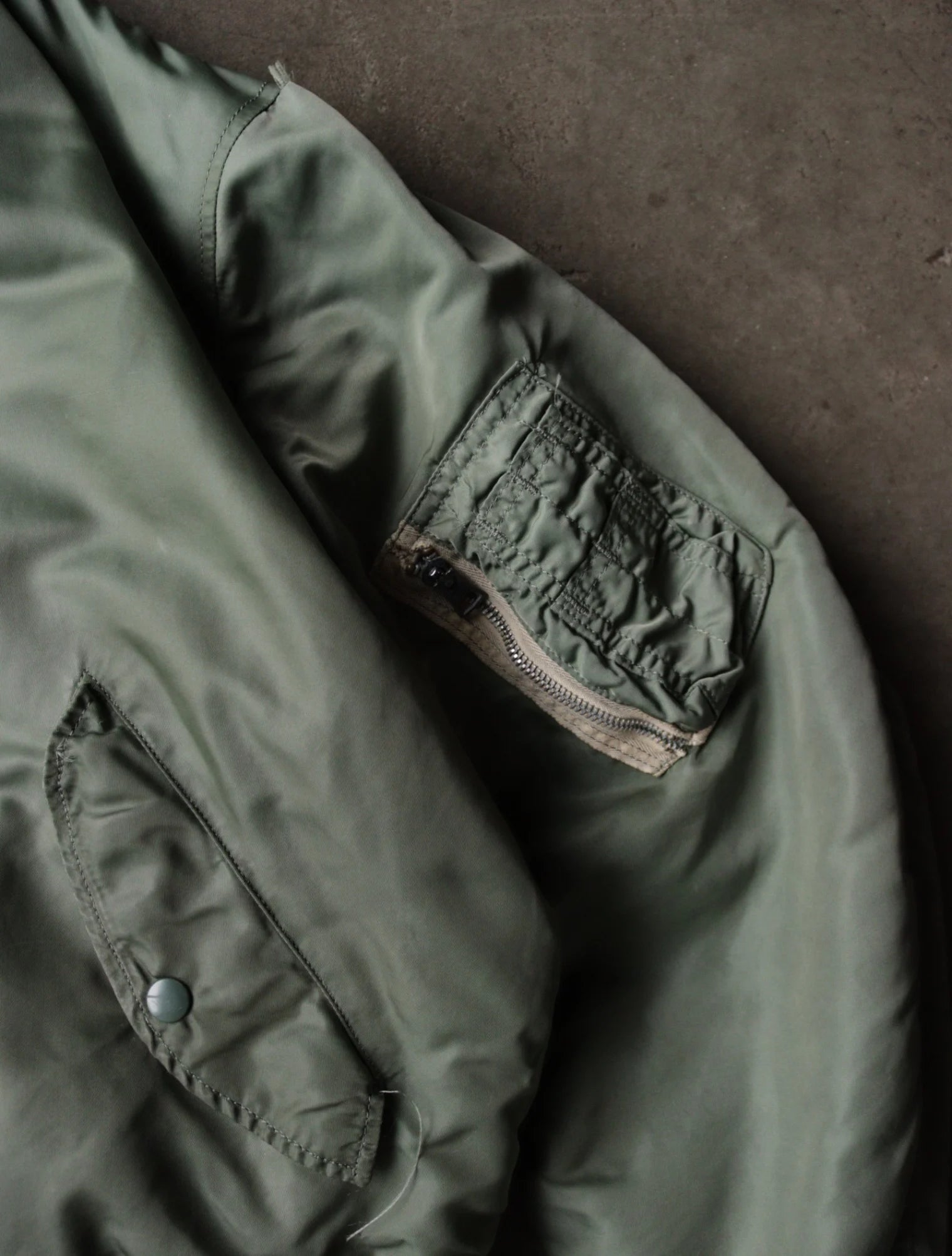 1960S ALPHA INDUSTRIES MA-1 SAGE GREEN BOMBER JACKET – TWO FOLD 1960S ALPHA INDUSTRIES MA-1 SAGE GREEN BOMBER JACKET – TWO FOLD