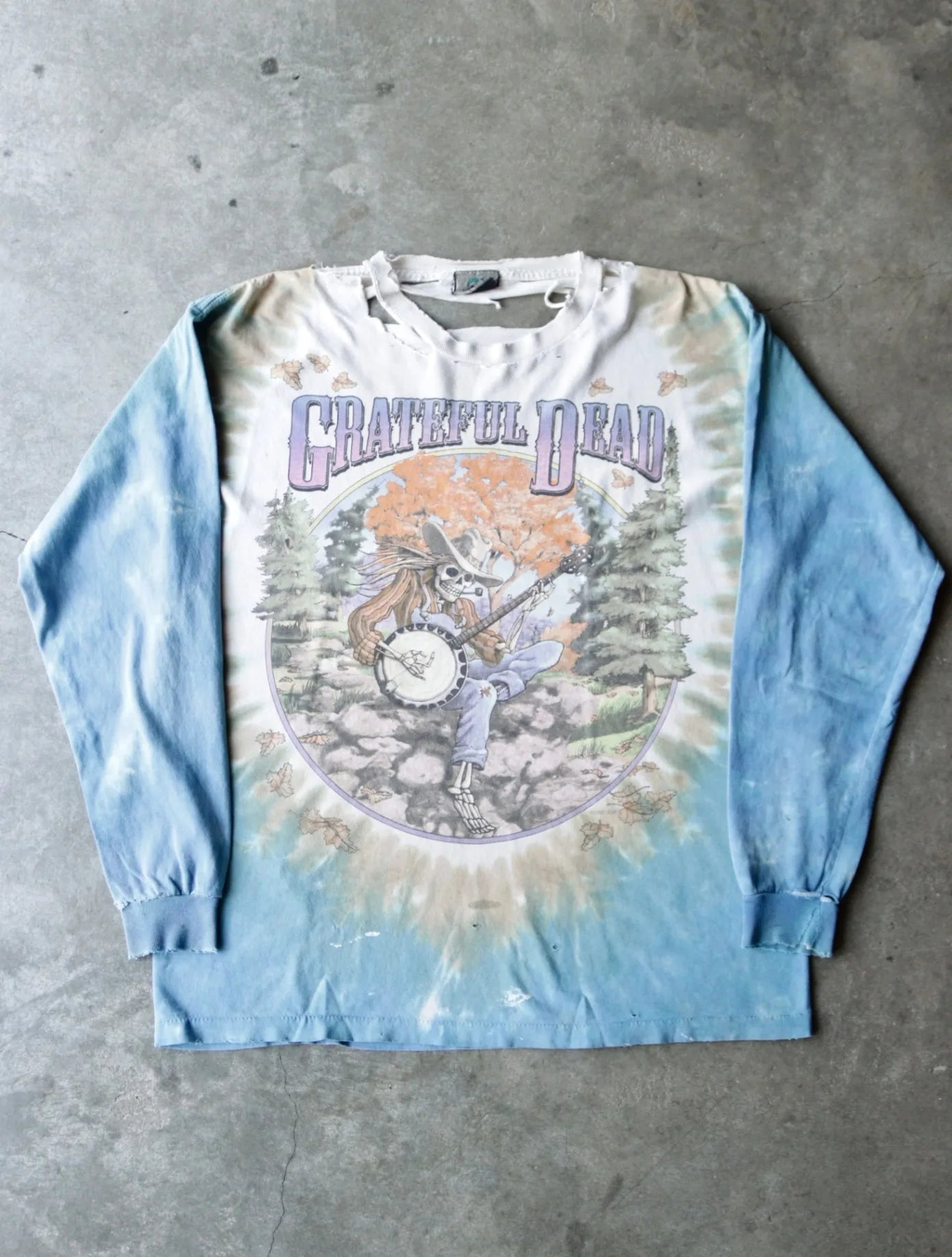 1990S GRATEFUL DEAD THRASHED BAND TEE