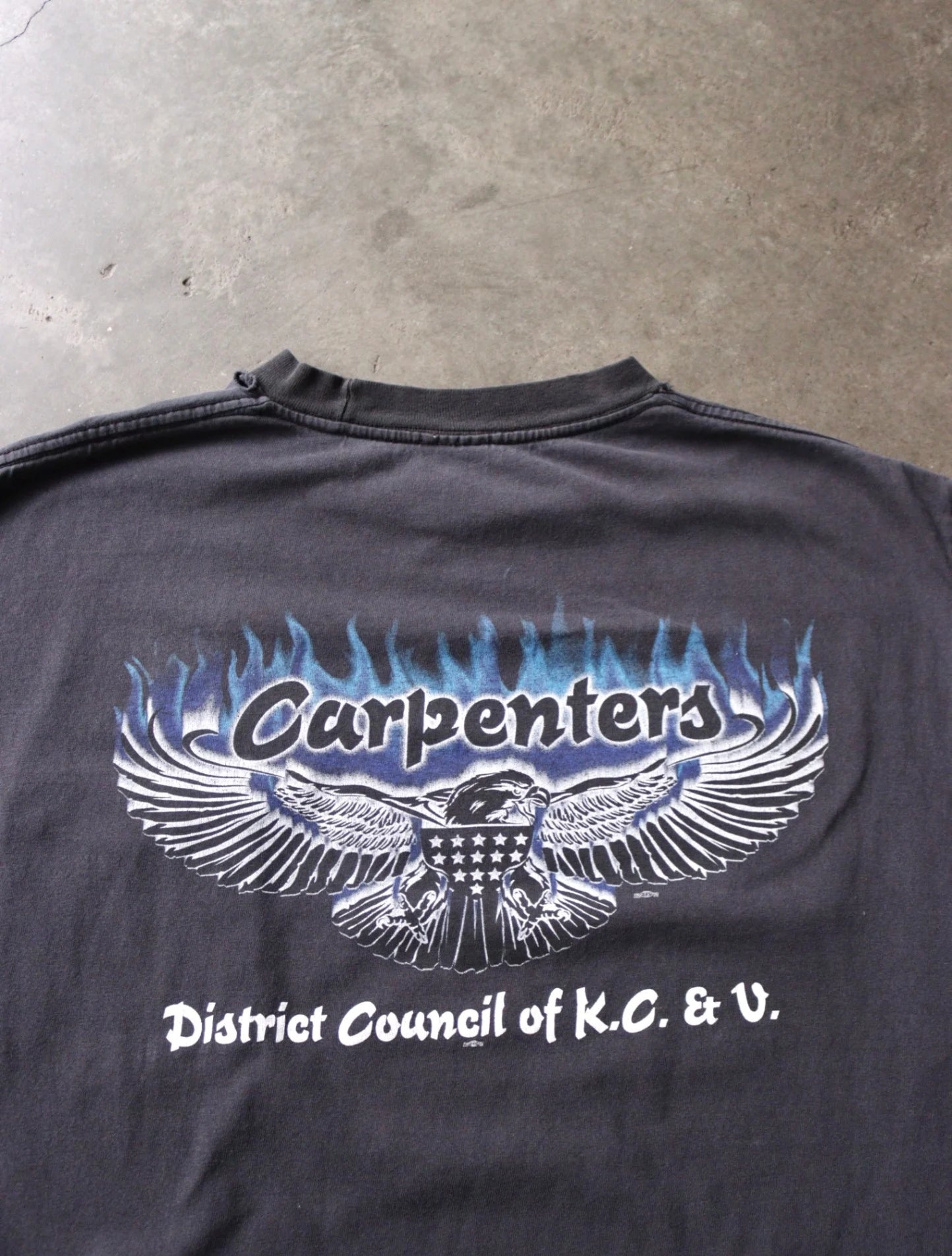 2000S CARPENTERS TEE
