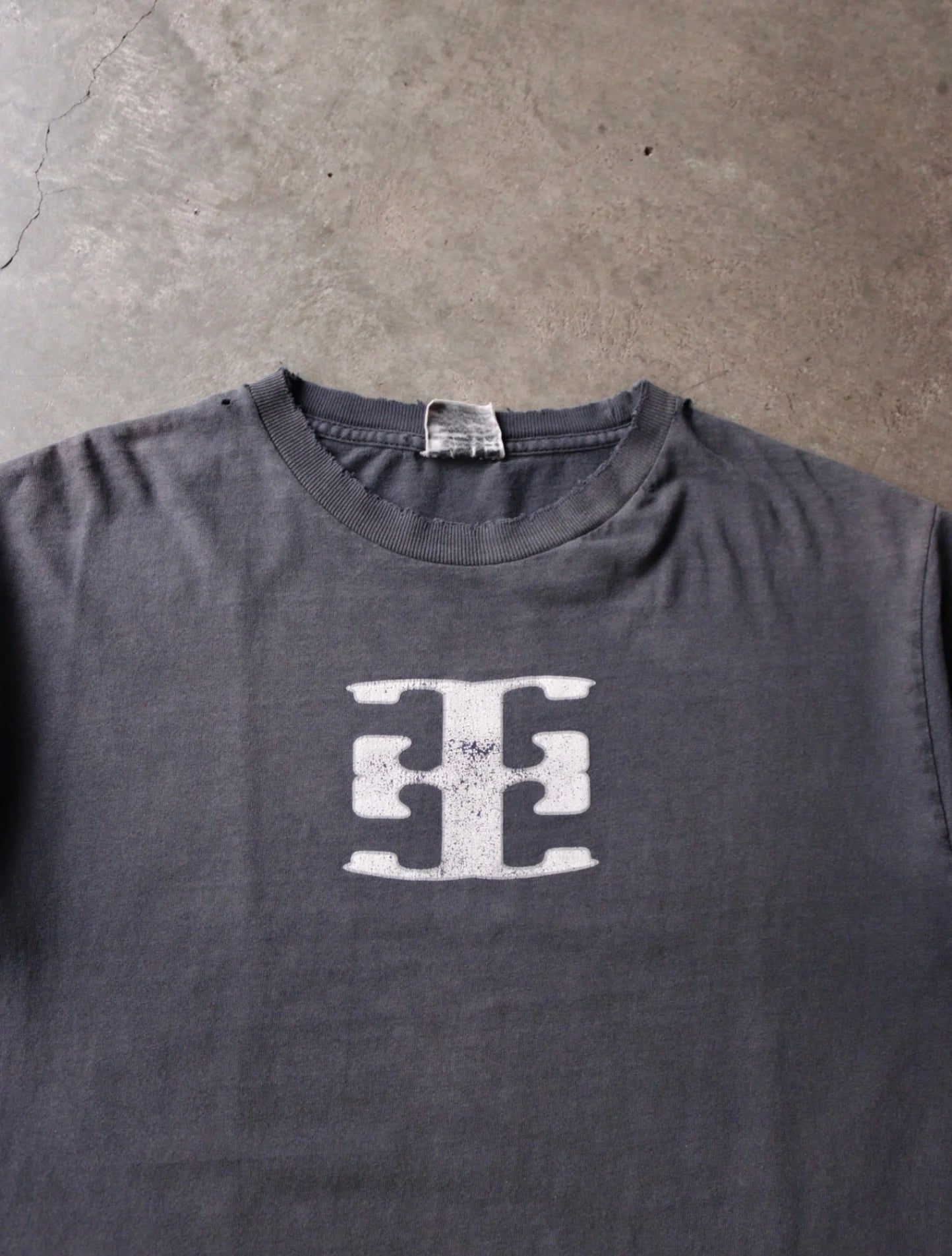 2000S FADED GUAPO WEAR TEE