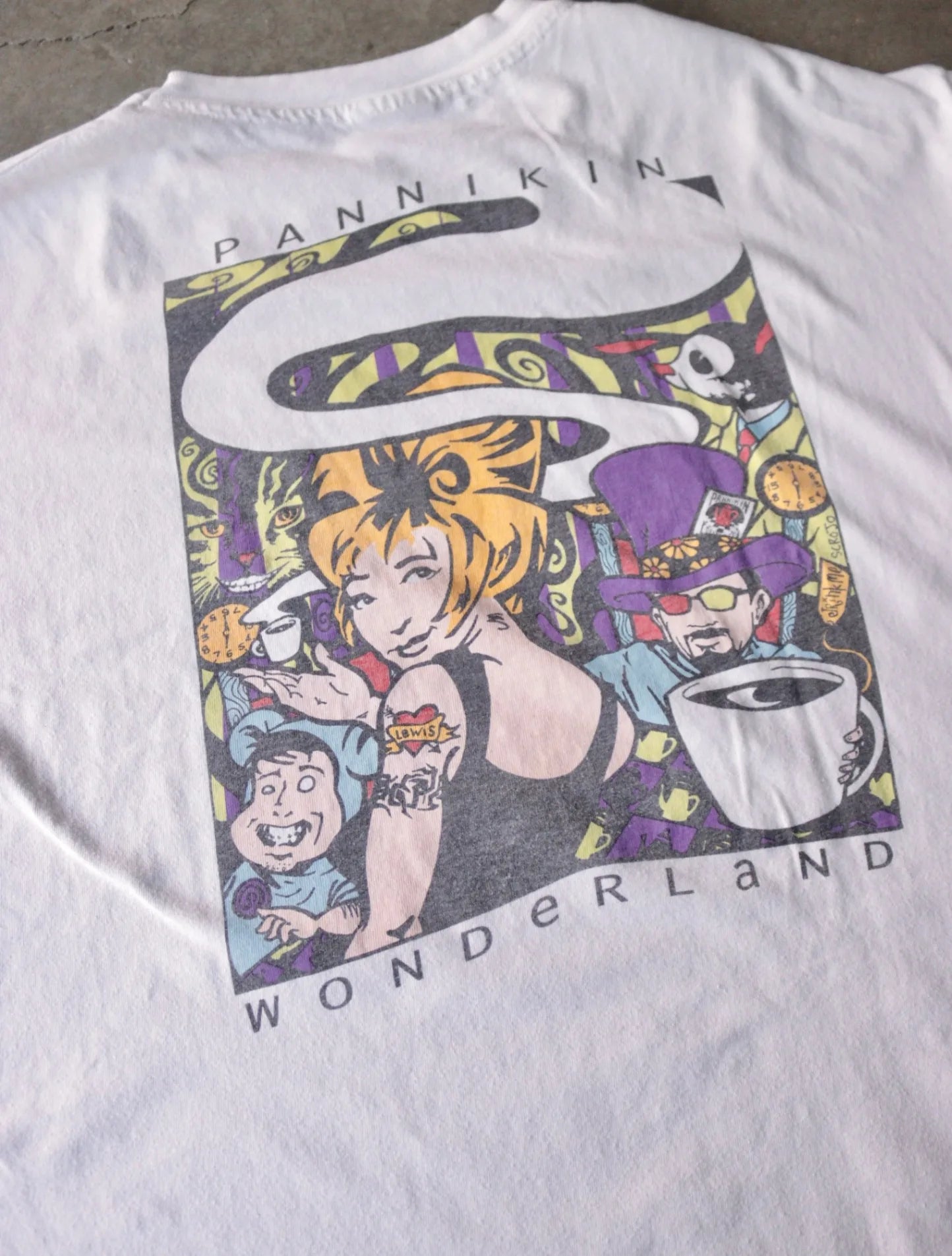 1990S WONDERLAND TEE