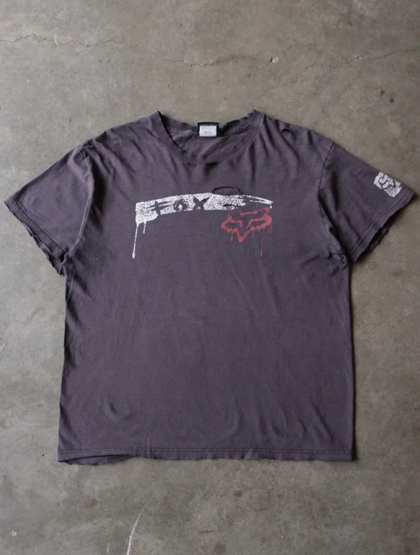 2000S FOX THRASHED TEE