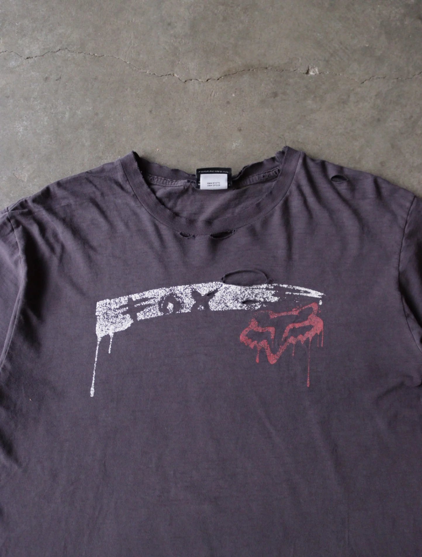 2000S FOX THRASHED TEE