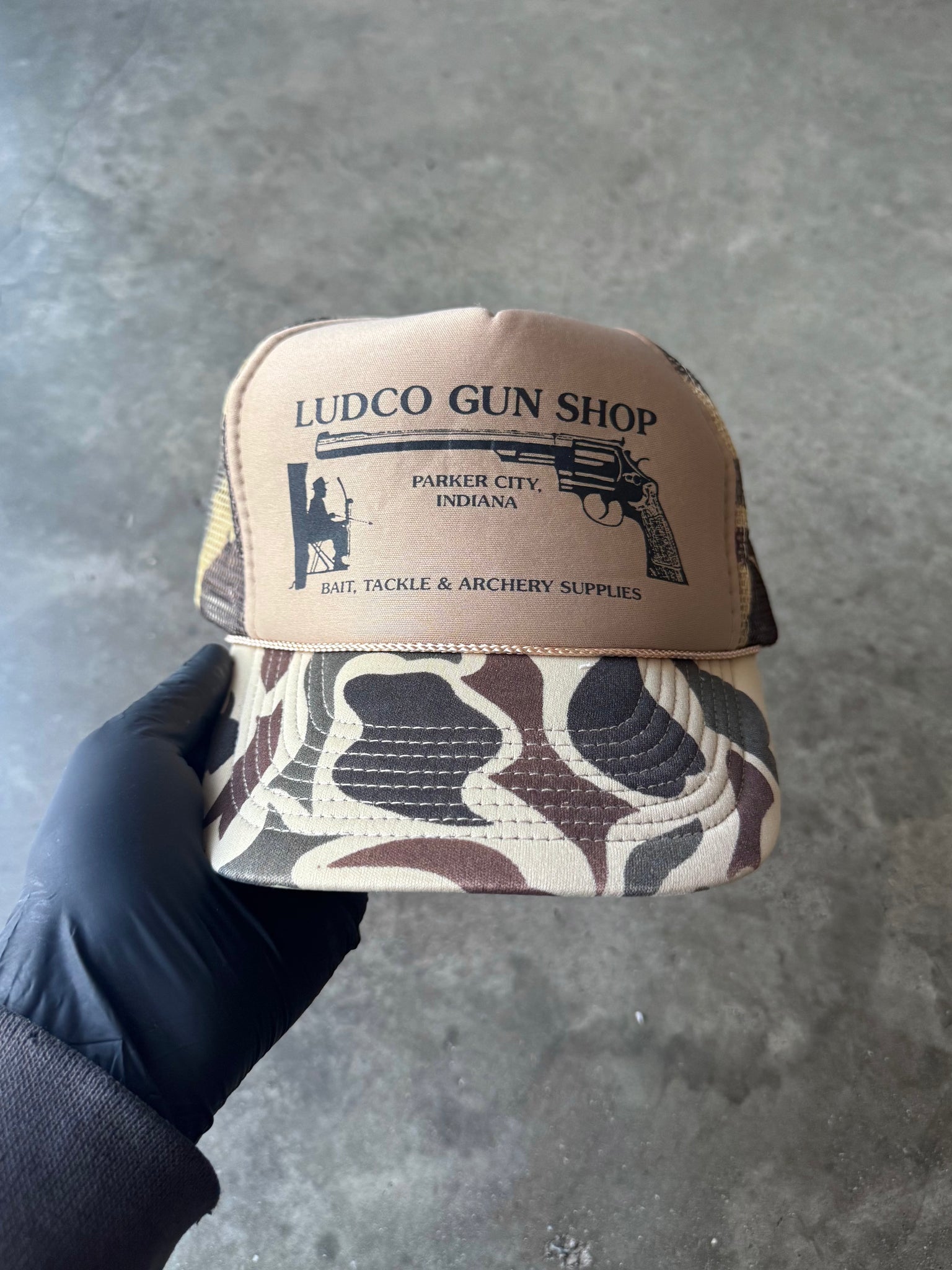 1990S LUDCO GUN SHOP HAT