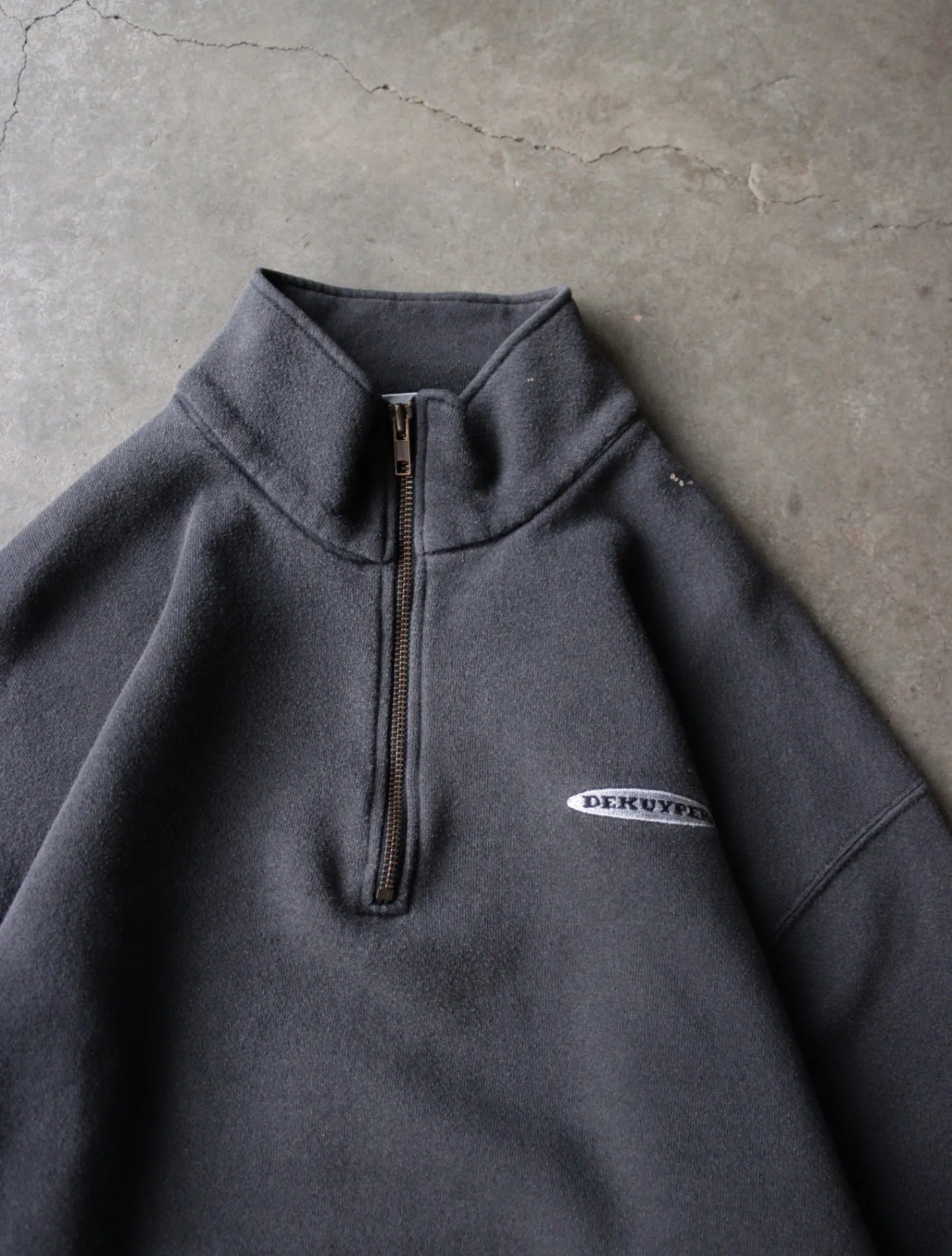 1990S MOCK NECK 1/4 ZIP SWEATSHIRT