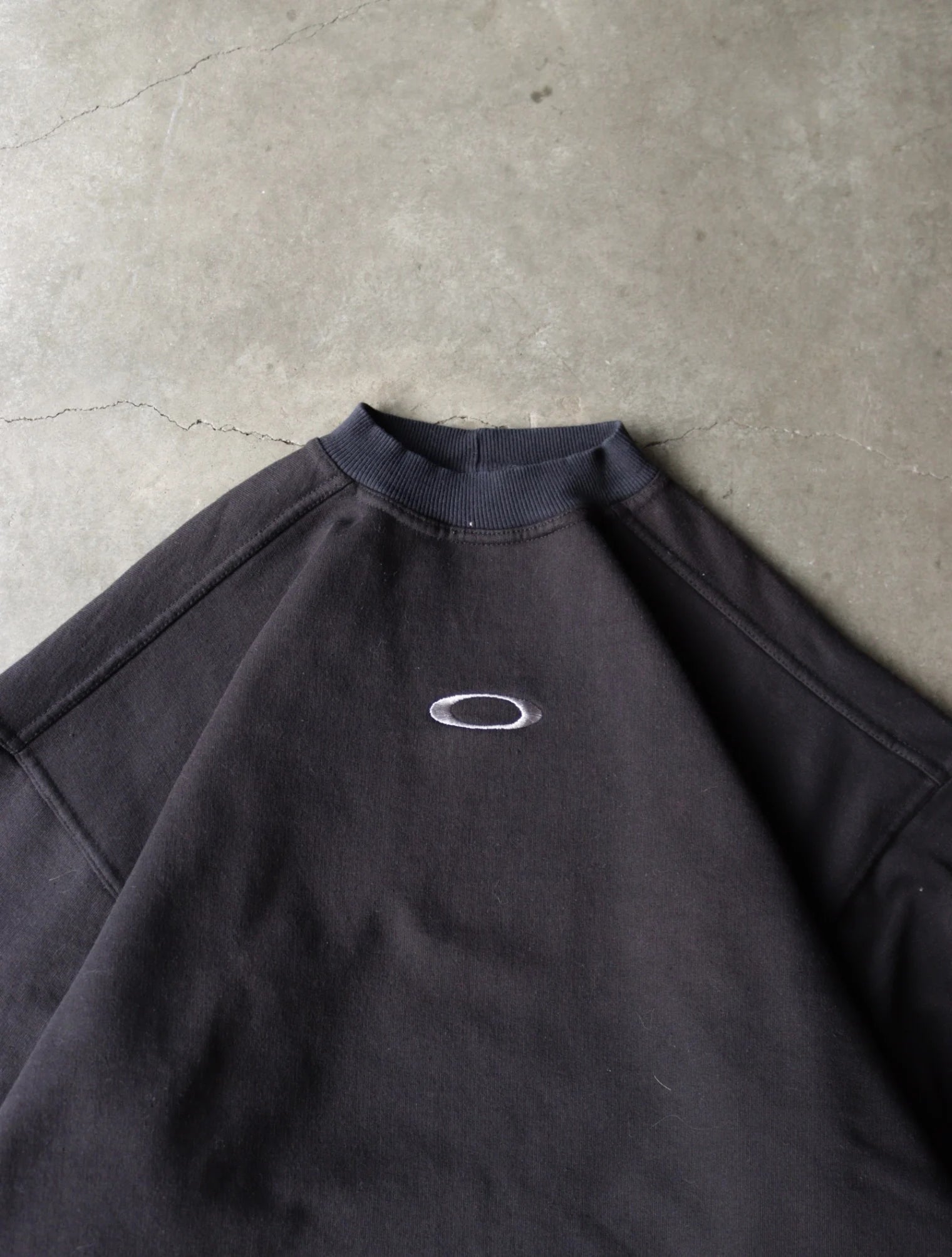 1990S OAKLEY SWEATSHIRT