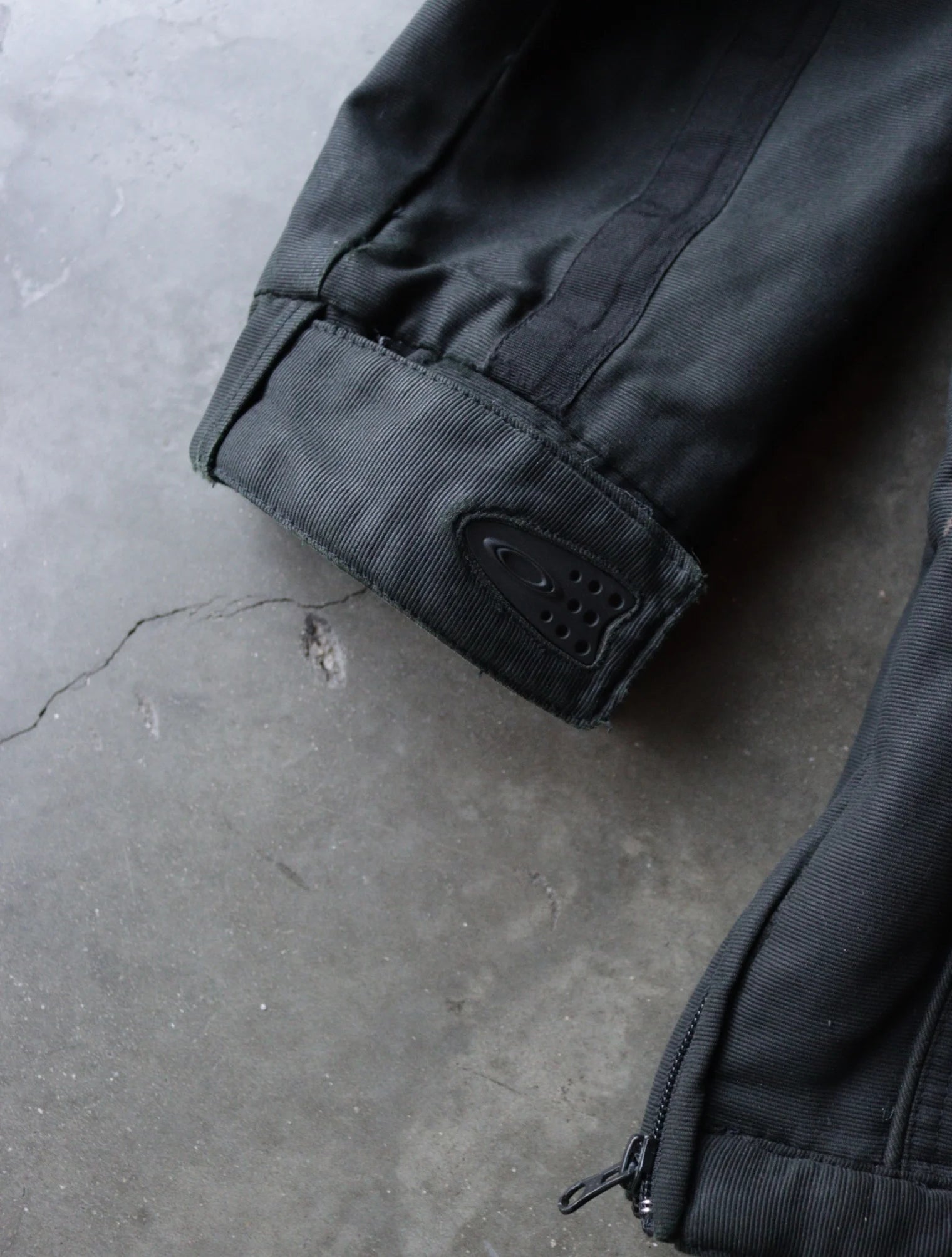 1990S OAKLEY SOFTWARE CLASP JACKET – TWO FOLD