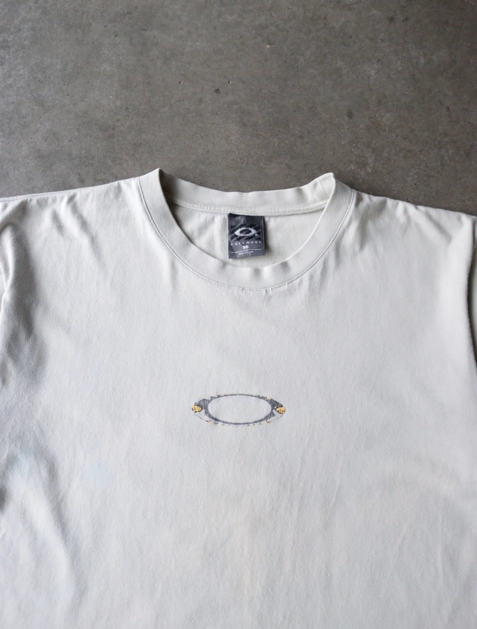 2000S OAKLEY SQUID TEE