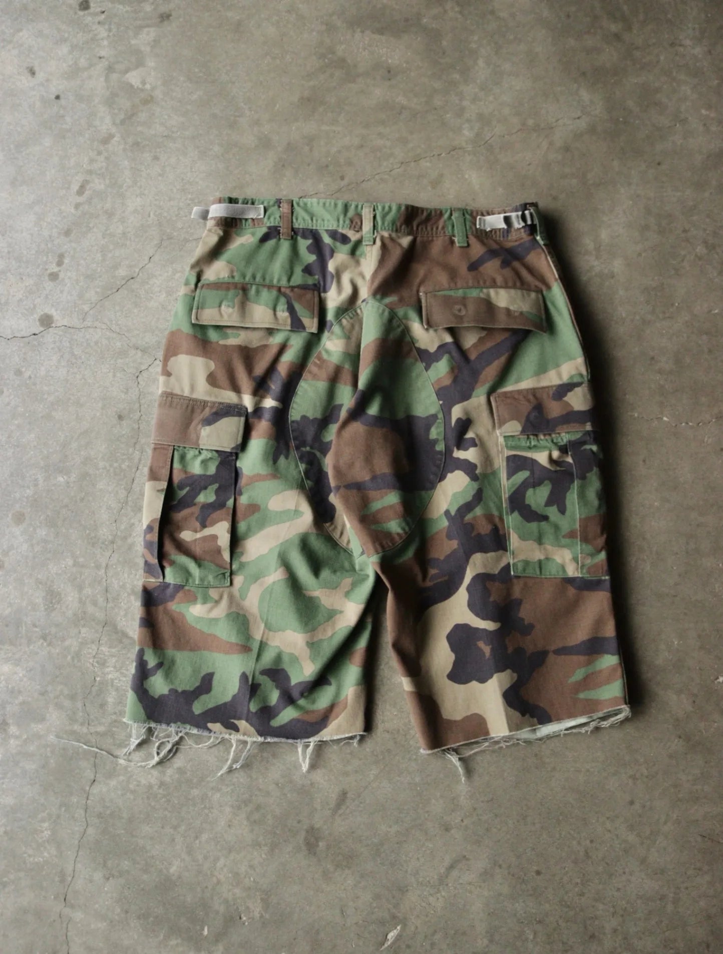 1990S CAMO SHORTS