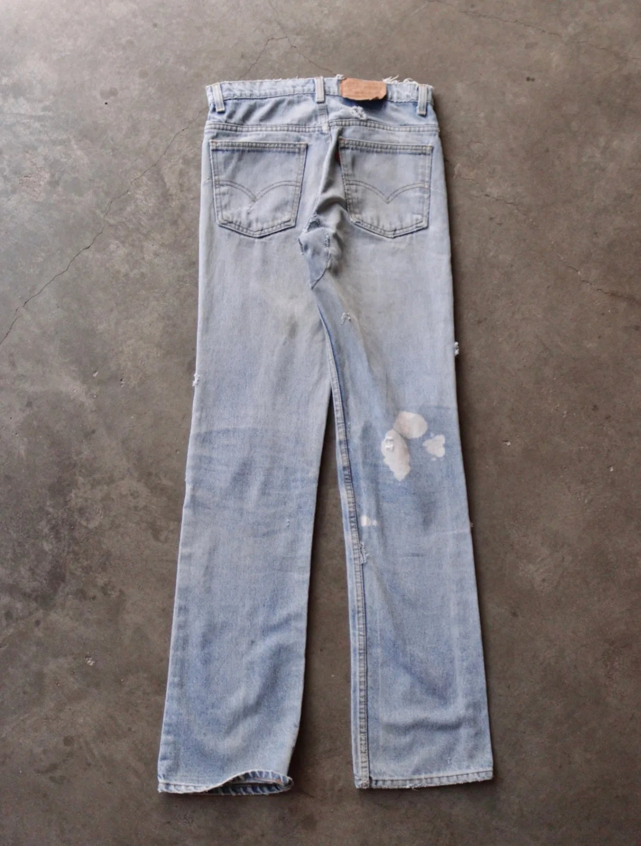 1980S DISTRESSED PACTHWORK LEVI'S DENIM PANTS