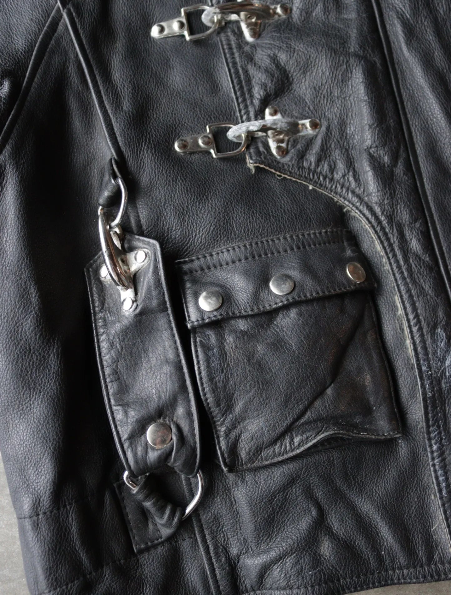 1990S AVIREX LEATHER FIREMEN CLASP JACKET