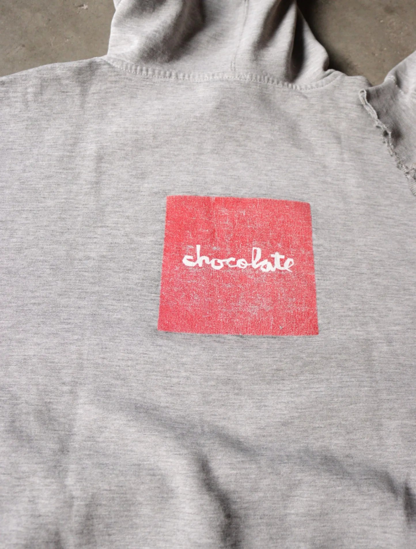 1990S CHOCOLATE SKATEBOARD HOODED SWEATSHIRT