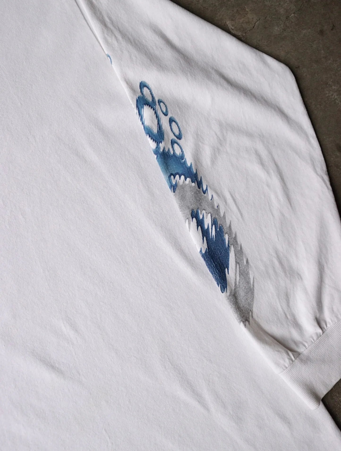 2000S OAKLEY BLUE FLAME L/S TEE