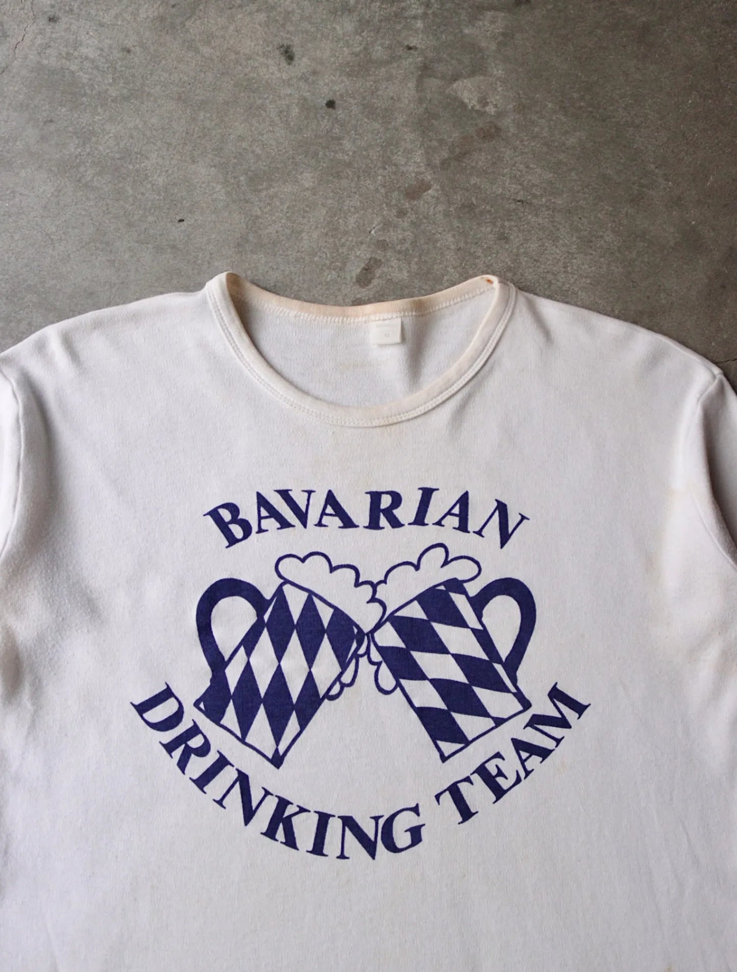 1970S DRINKING TEAM TEE