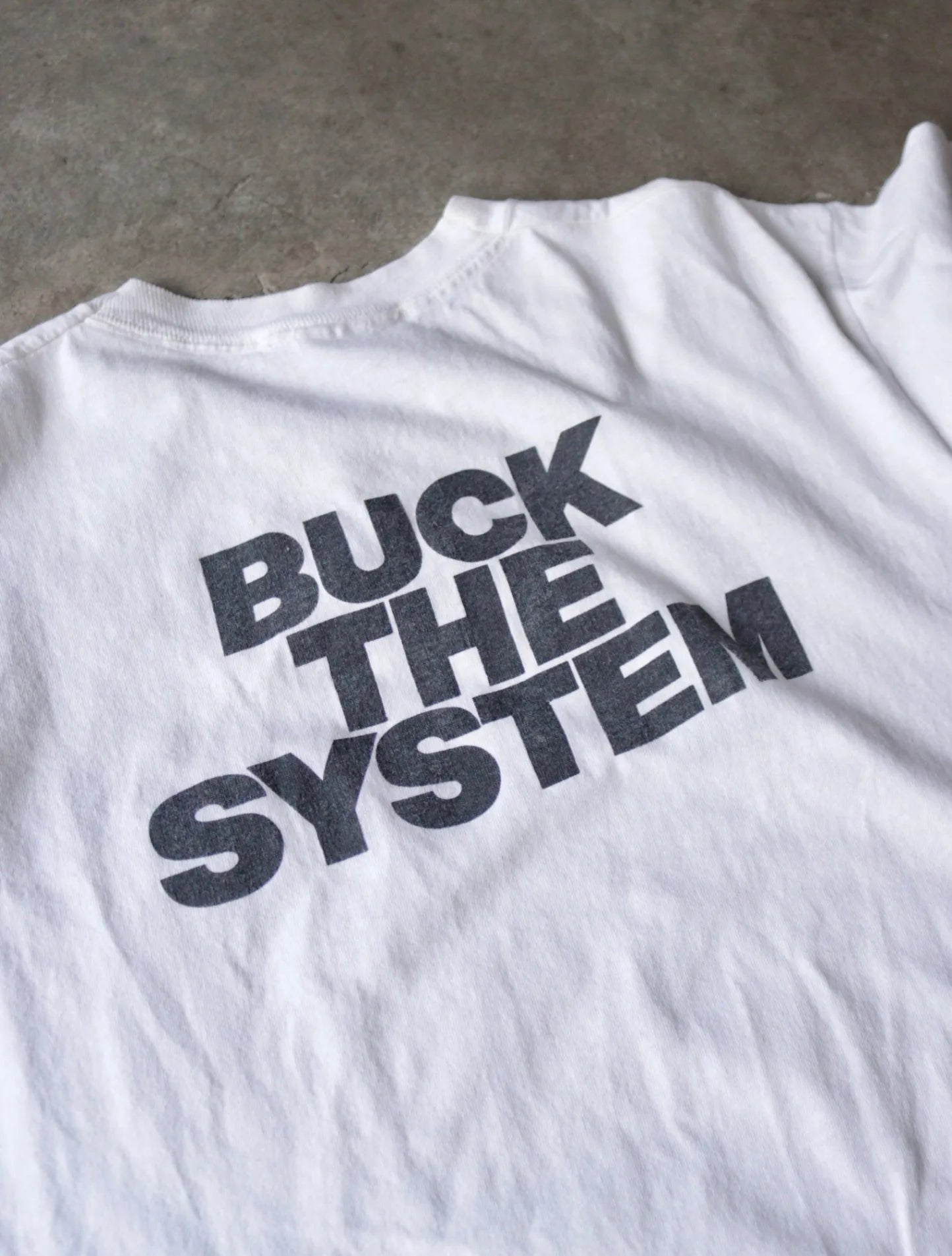 1990S BUCKS TEE