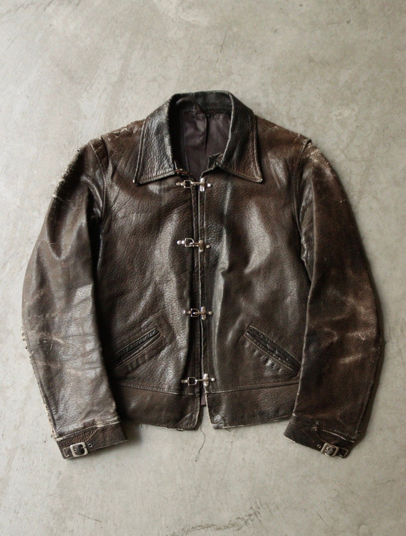 1930S FIREMAN'S METAL CLASP LEATHER JACKET