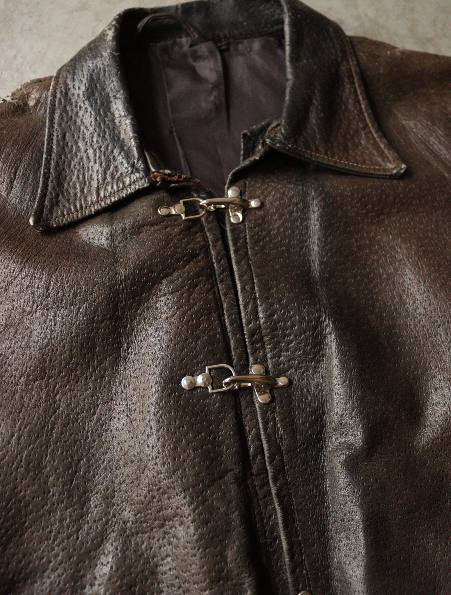 1930S FIREMAN'S METAL CLASP LEATHER JACKET