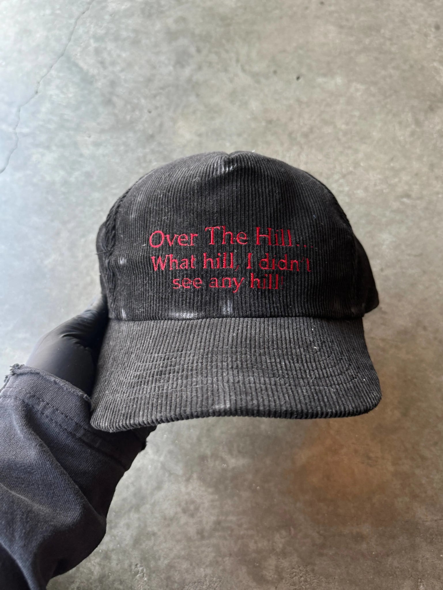 1990S OVER THE HILL HAT