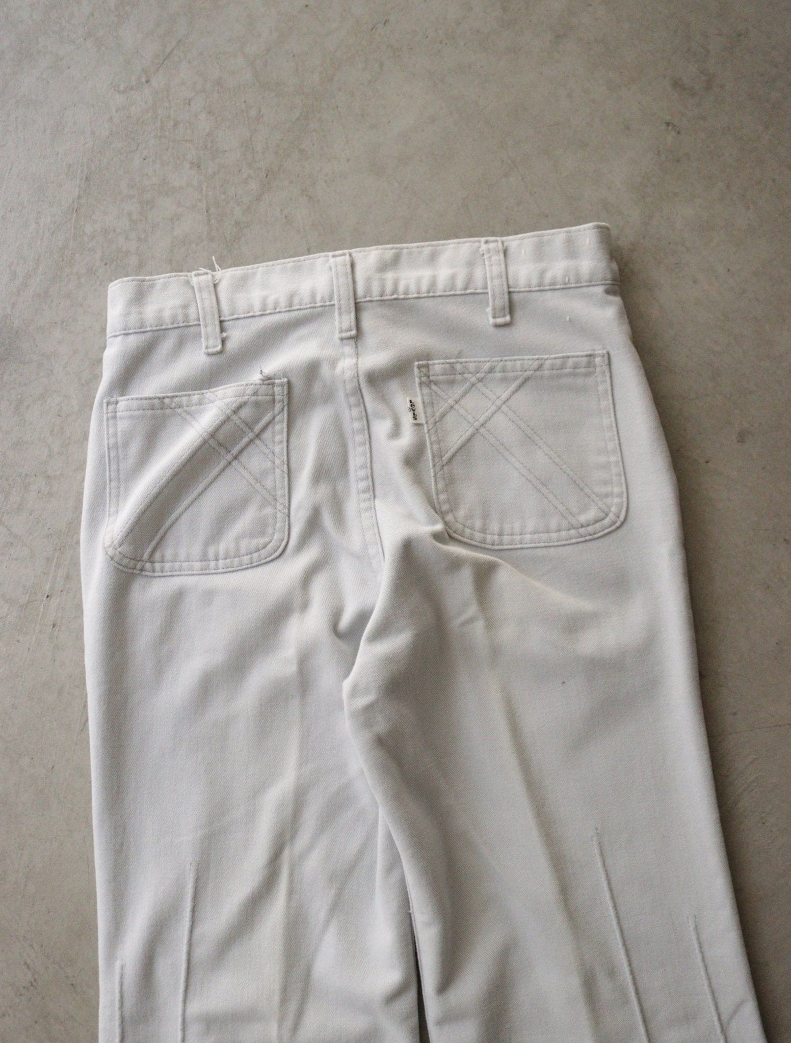 1970S LEVIS PLEATED FLARED PANTS