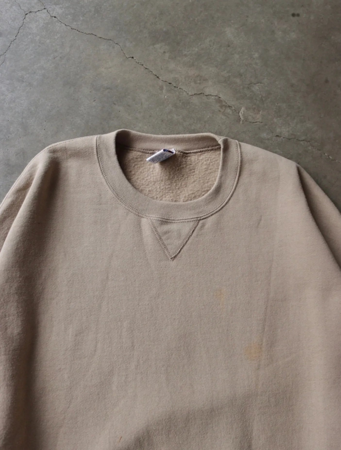 1990S RUSSELL TAN SWEATSHIRT