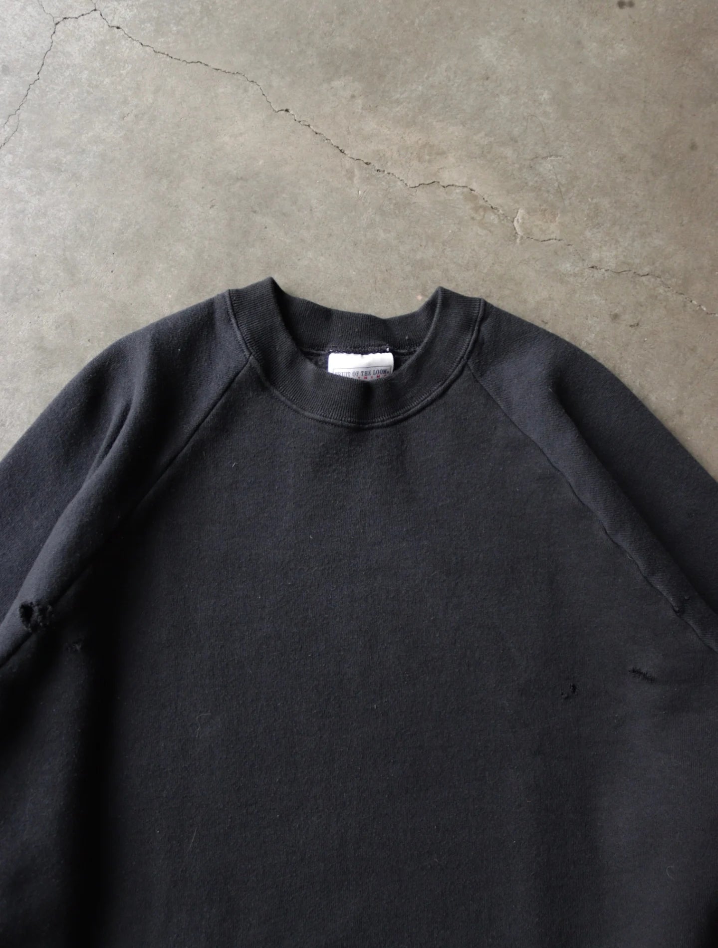 1990S FRUIT OF THE LOOM BLACK SWEATSHIRT