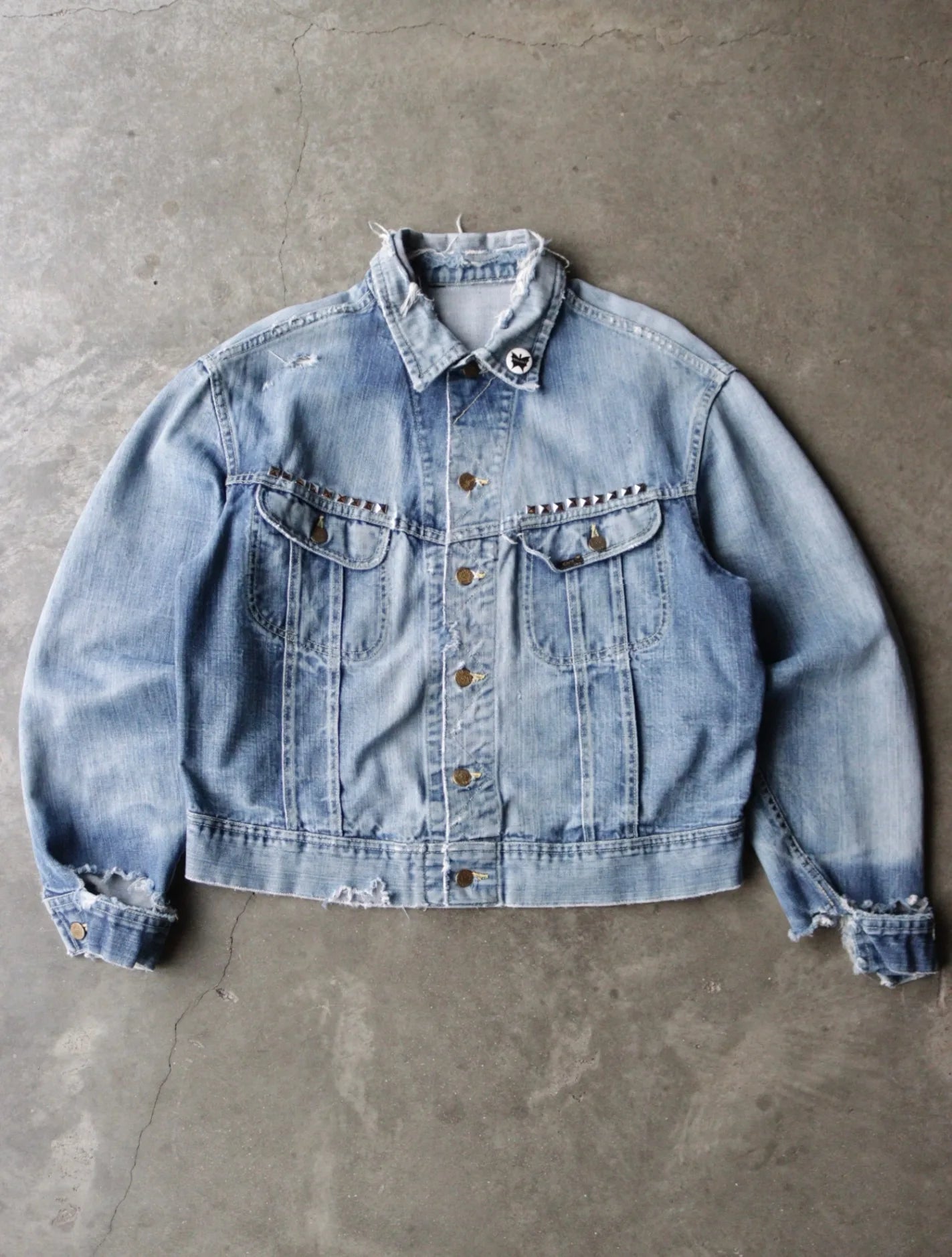 1980S THRASHED DENIM JACKET