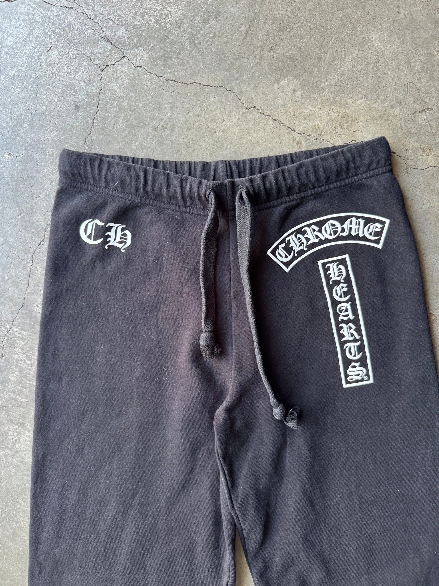2000S CHROME HEARTS LOGO SWEATPANTS
