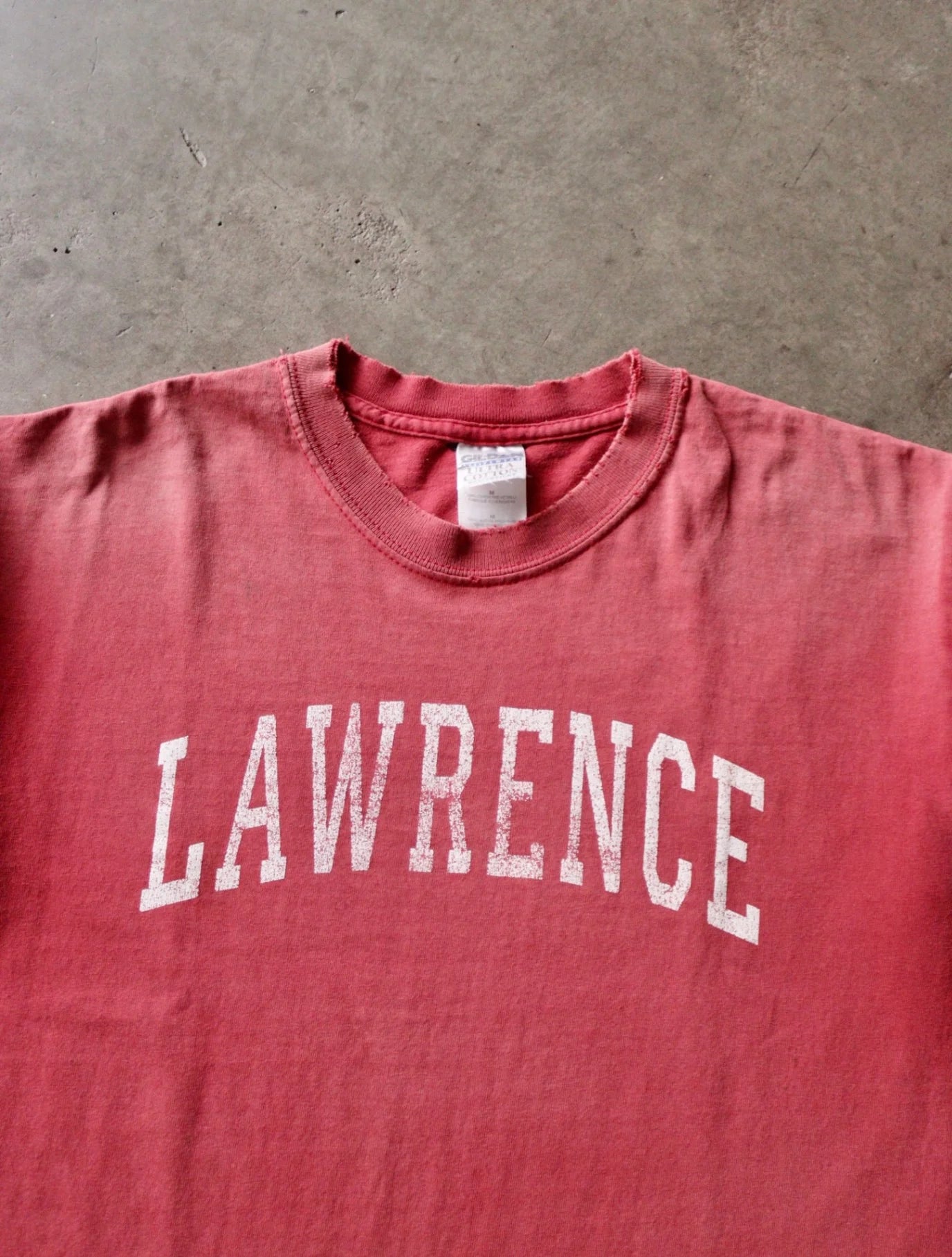 2000S SUNFADED LAWRENCE TEE